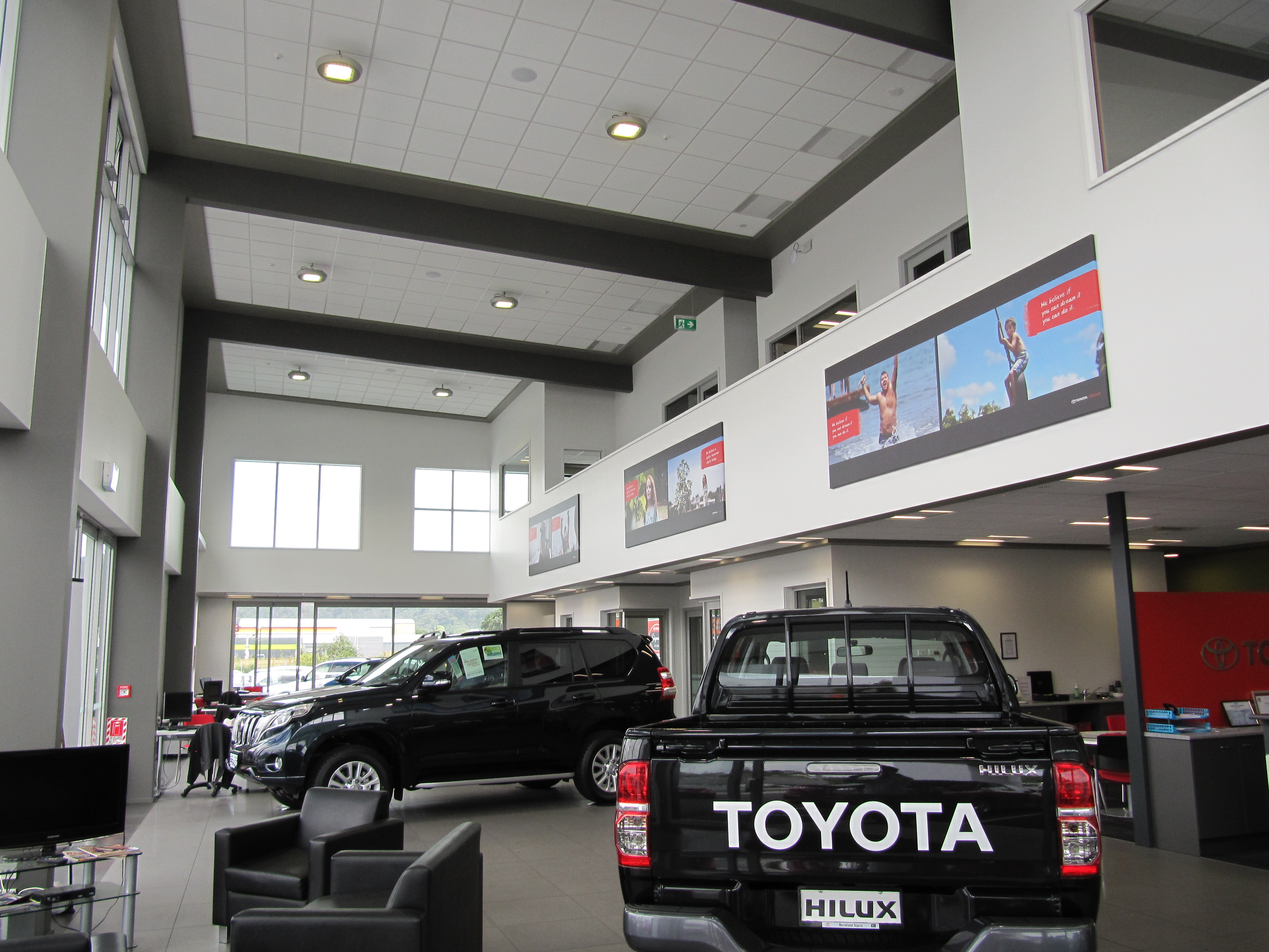 Northland Toyota Vehicle Dealership
