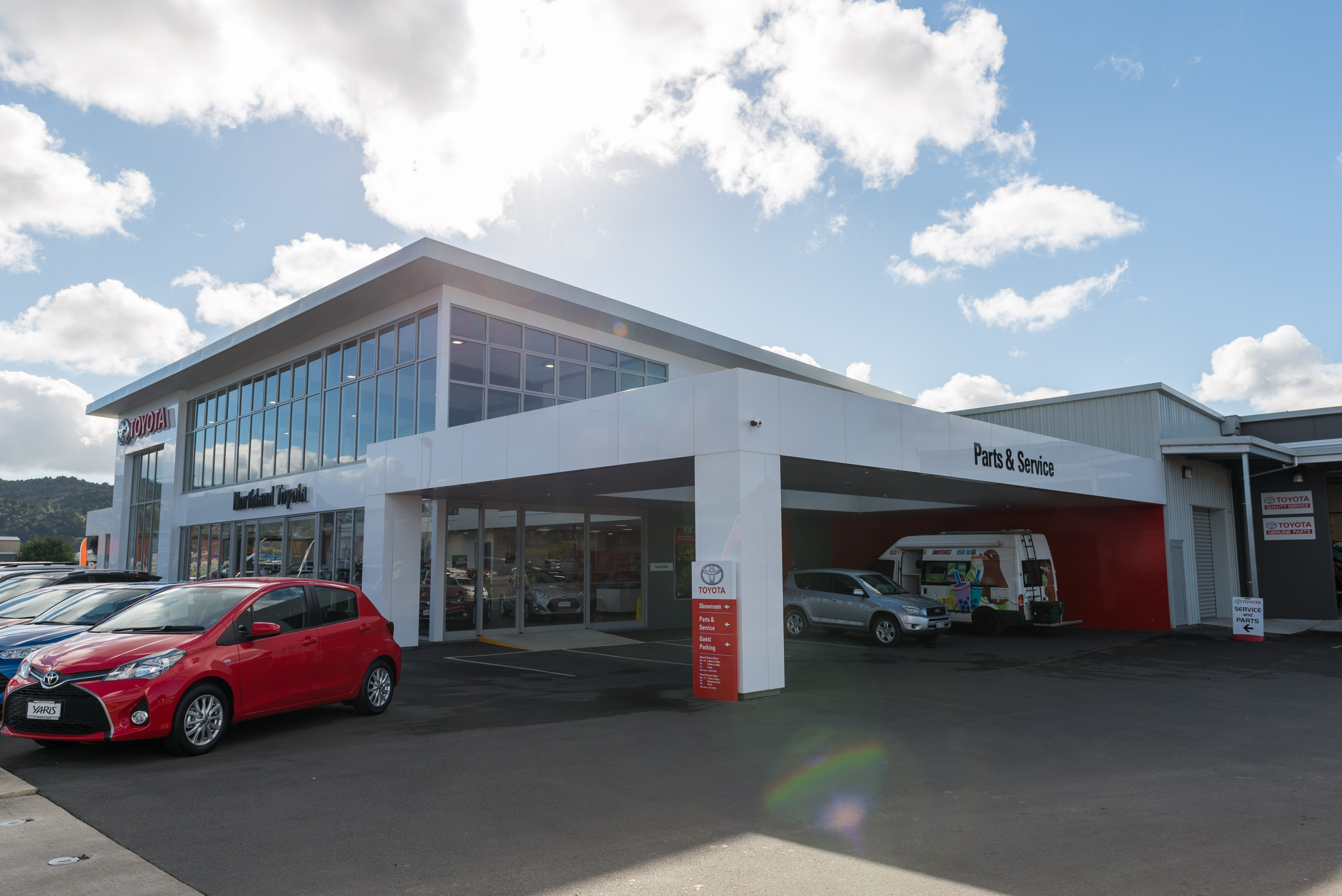 Northland Toyota Vehicle Dealership