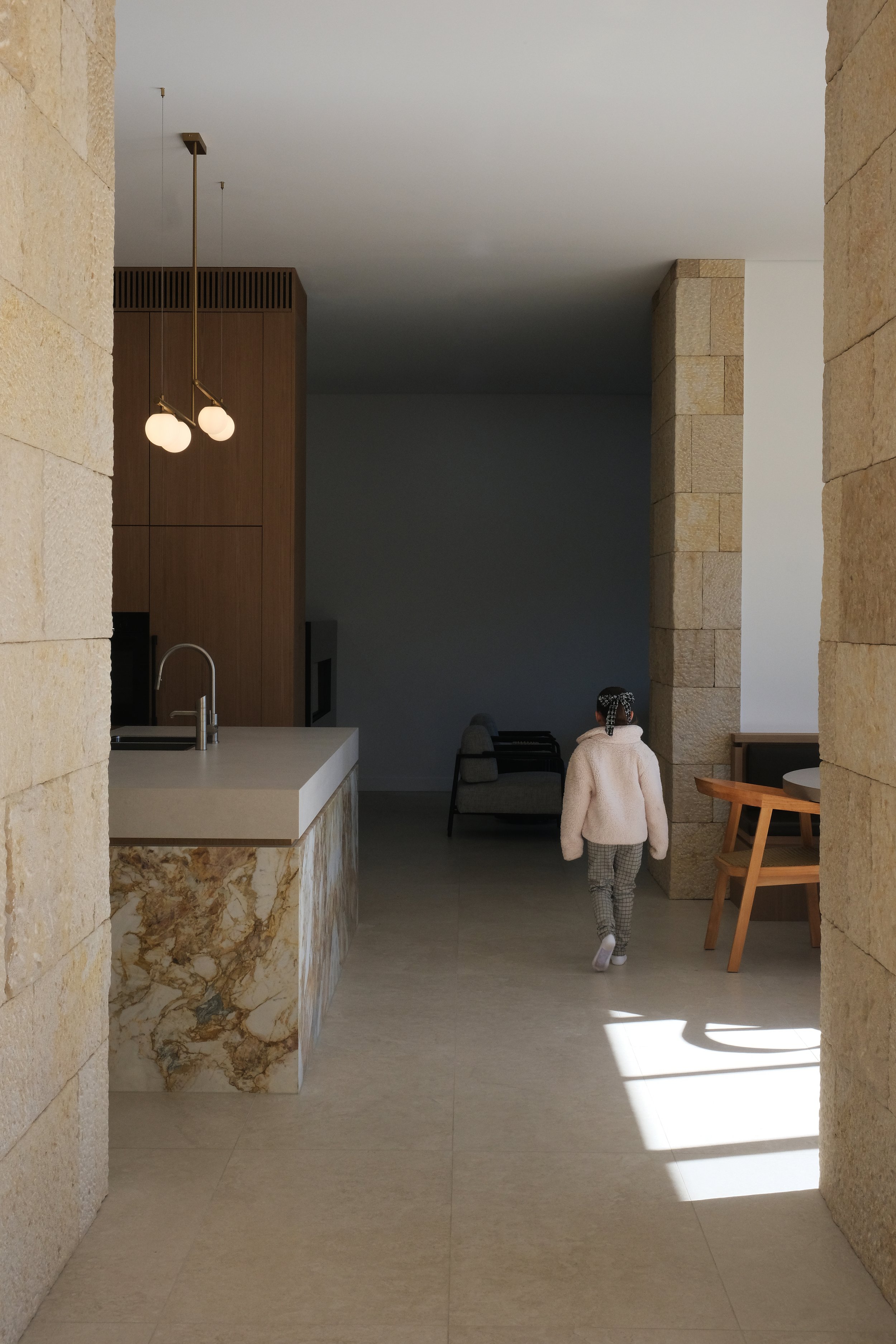 Denham Court 주택 실내 리노베이션