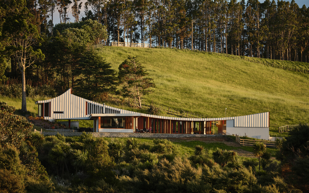 Kauri: Muriwai Valley New Residence