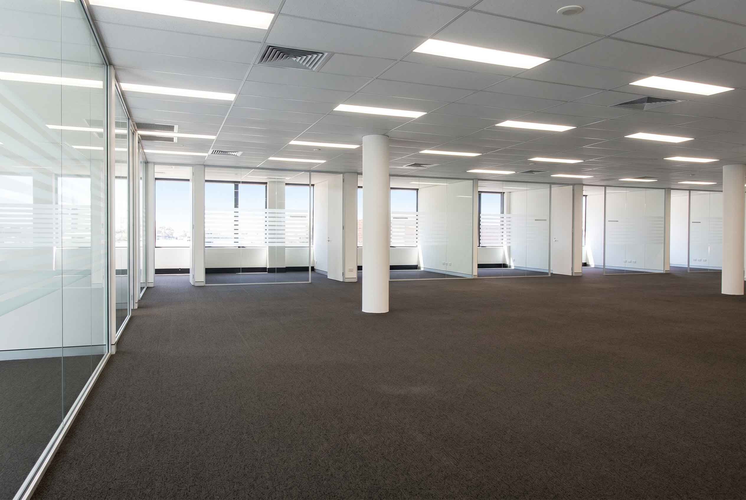 Pymble 办公楼内外翻新改造项目