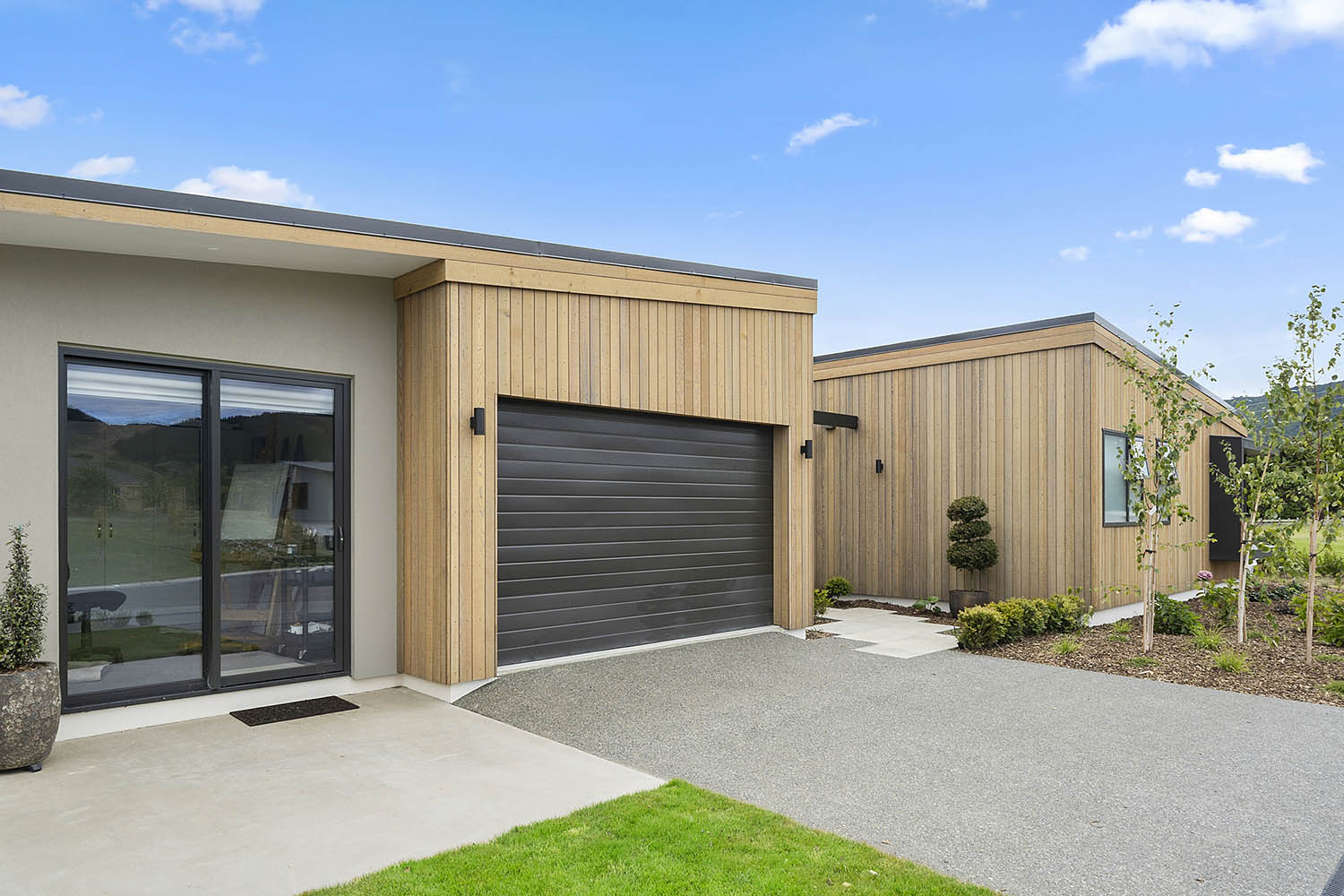 Albizia Grove: New Home Built Entirely in Timber