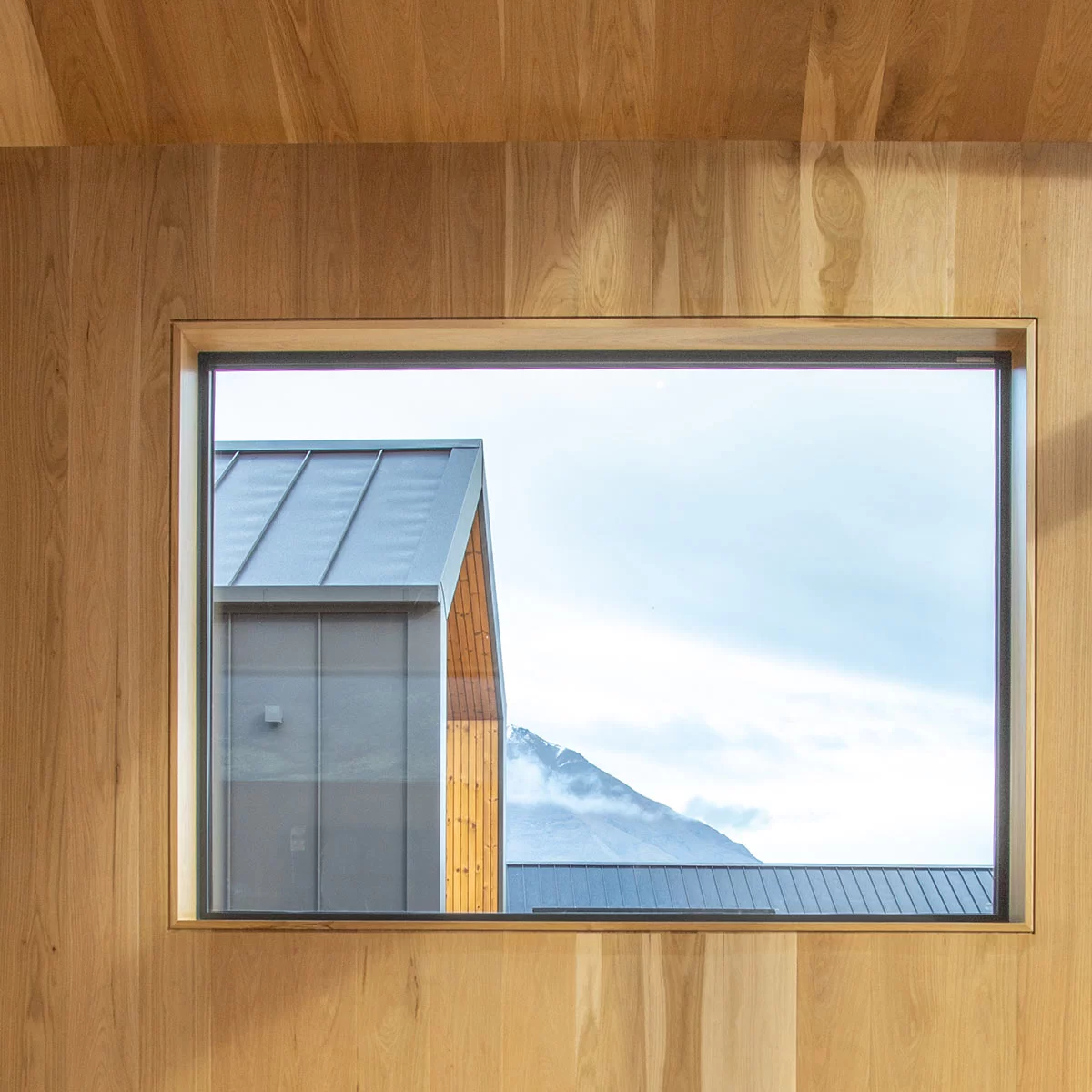 Stockyard House: Queenstown Energy-Efficient Residence