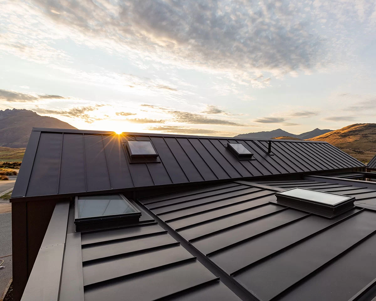 Stockyard House: Queenstown Energy-Efficient Residence