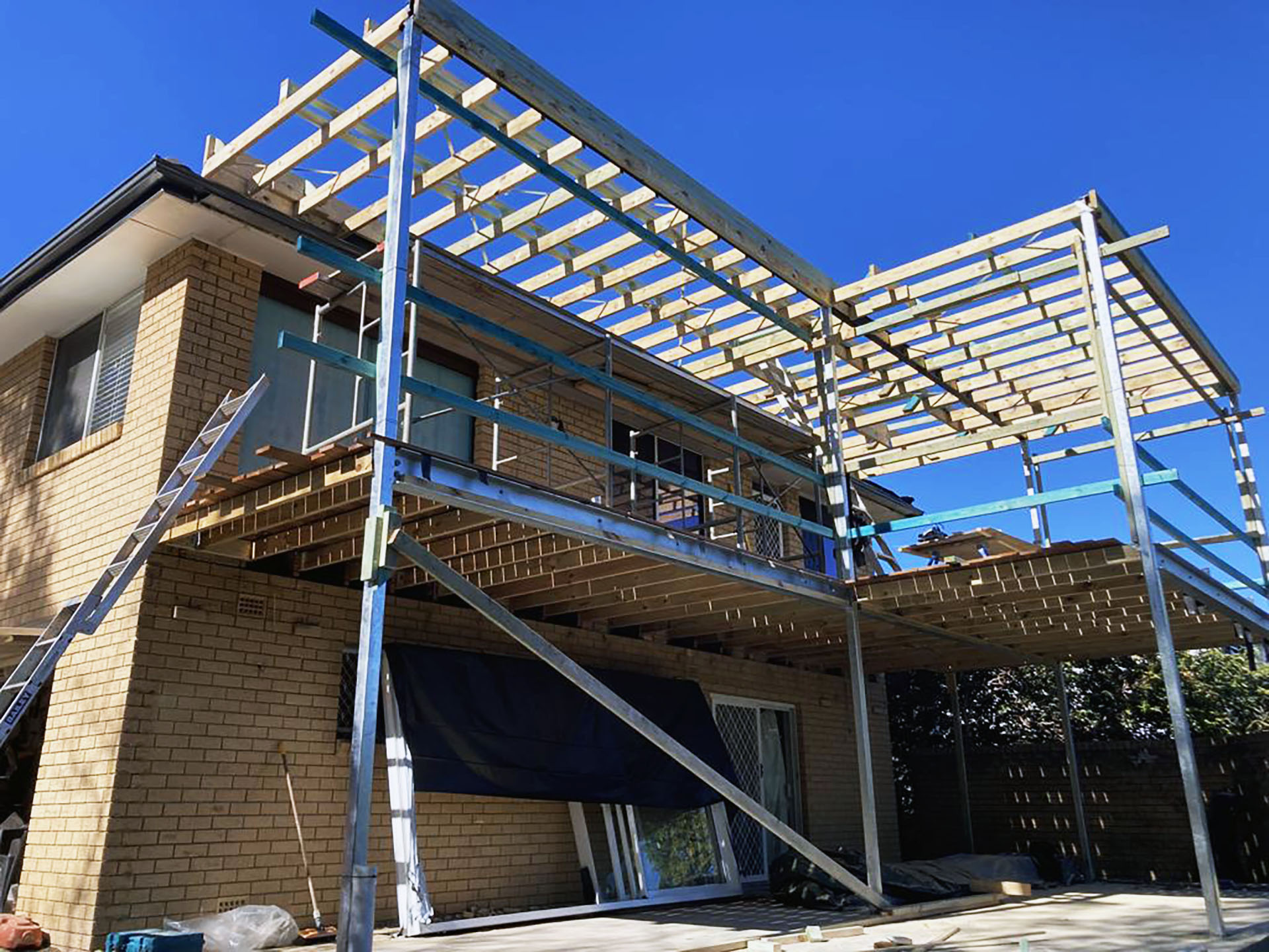 St Ives Level 2 Elevated Deck and Roof Upgrade