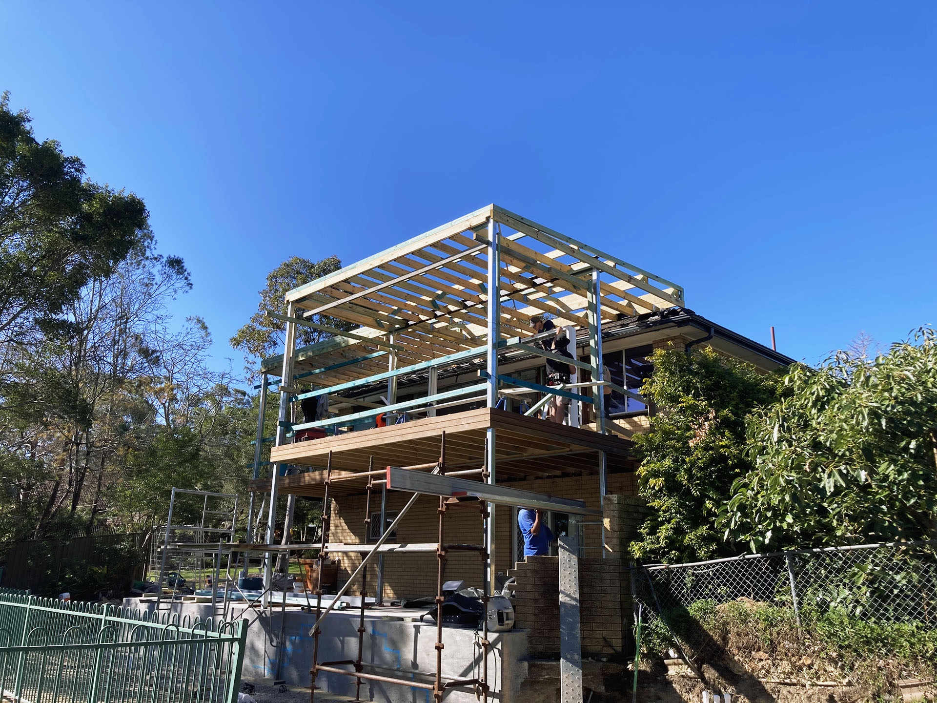 St Ives Level 2 Elevated Deck and Roof Upgrade