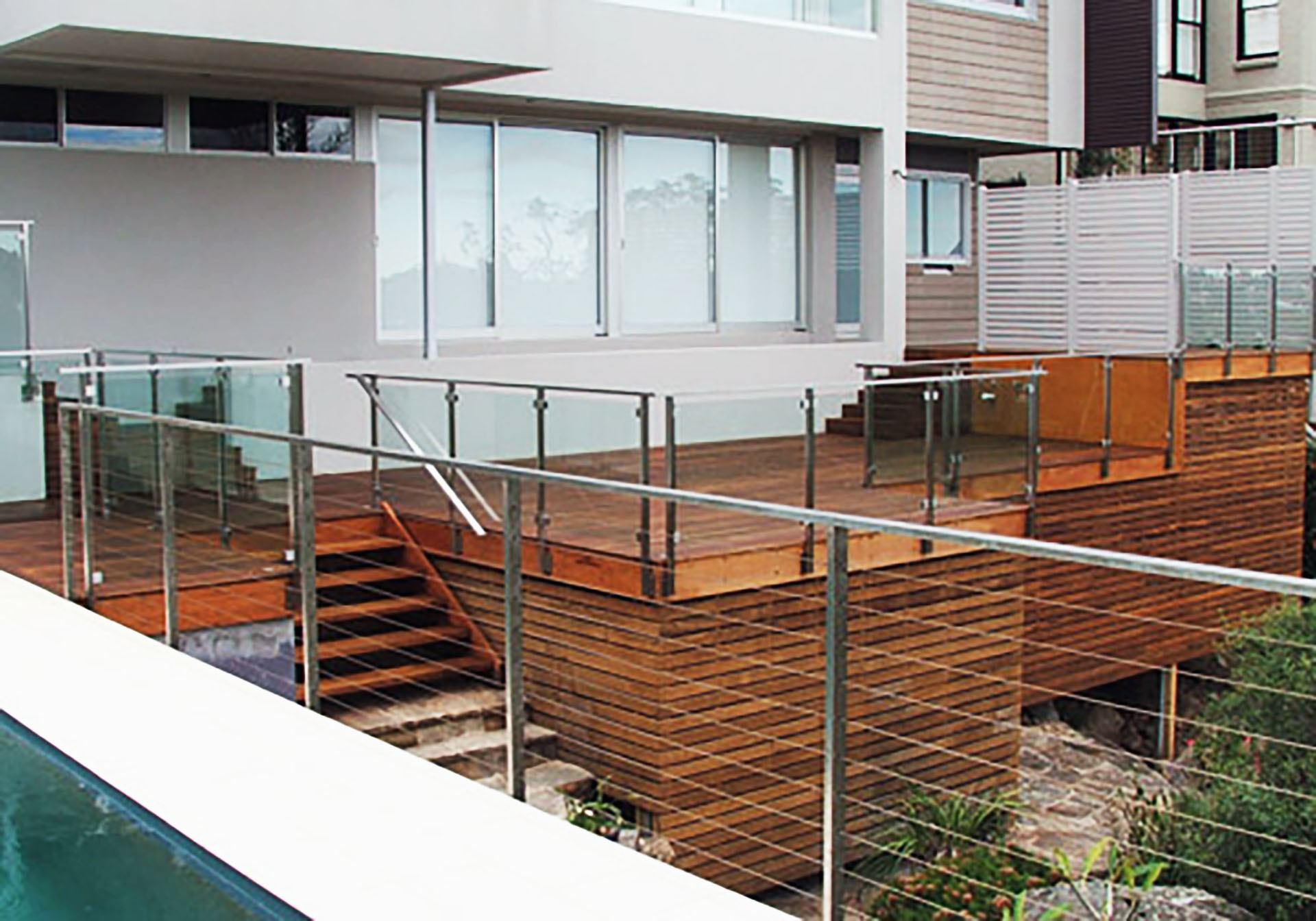 Castlecrag 고상 데크 증축