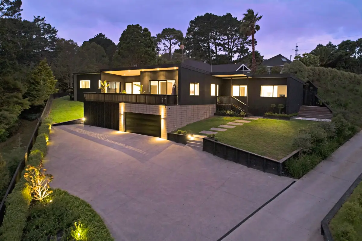 Greenhithe Modern Architecture Design and Build Project