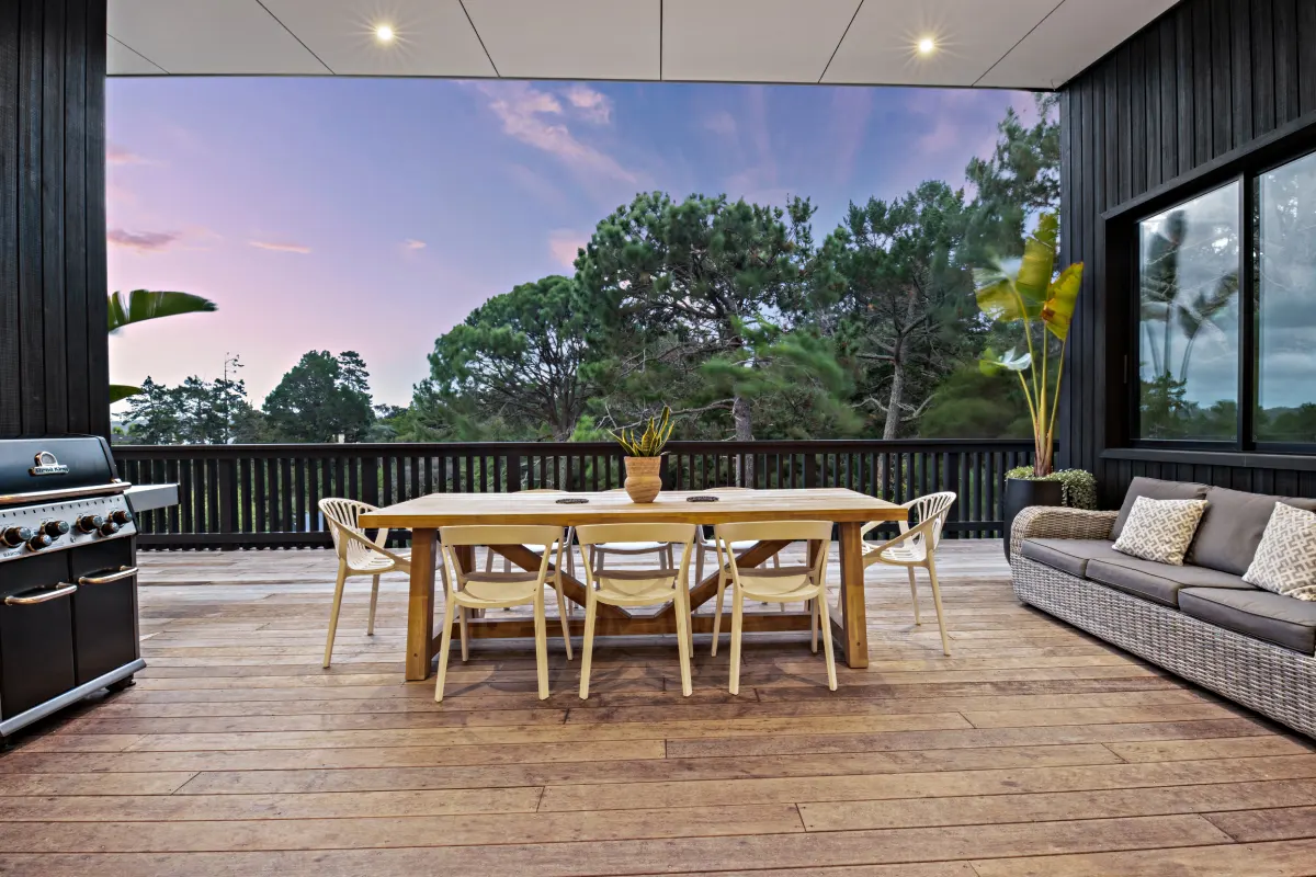 Greenhithe Modern Architecture Design and Build Project
