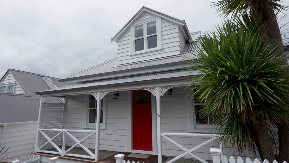 Freemans Bay 传统小屋整体翻新