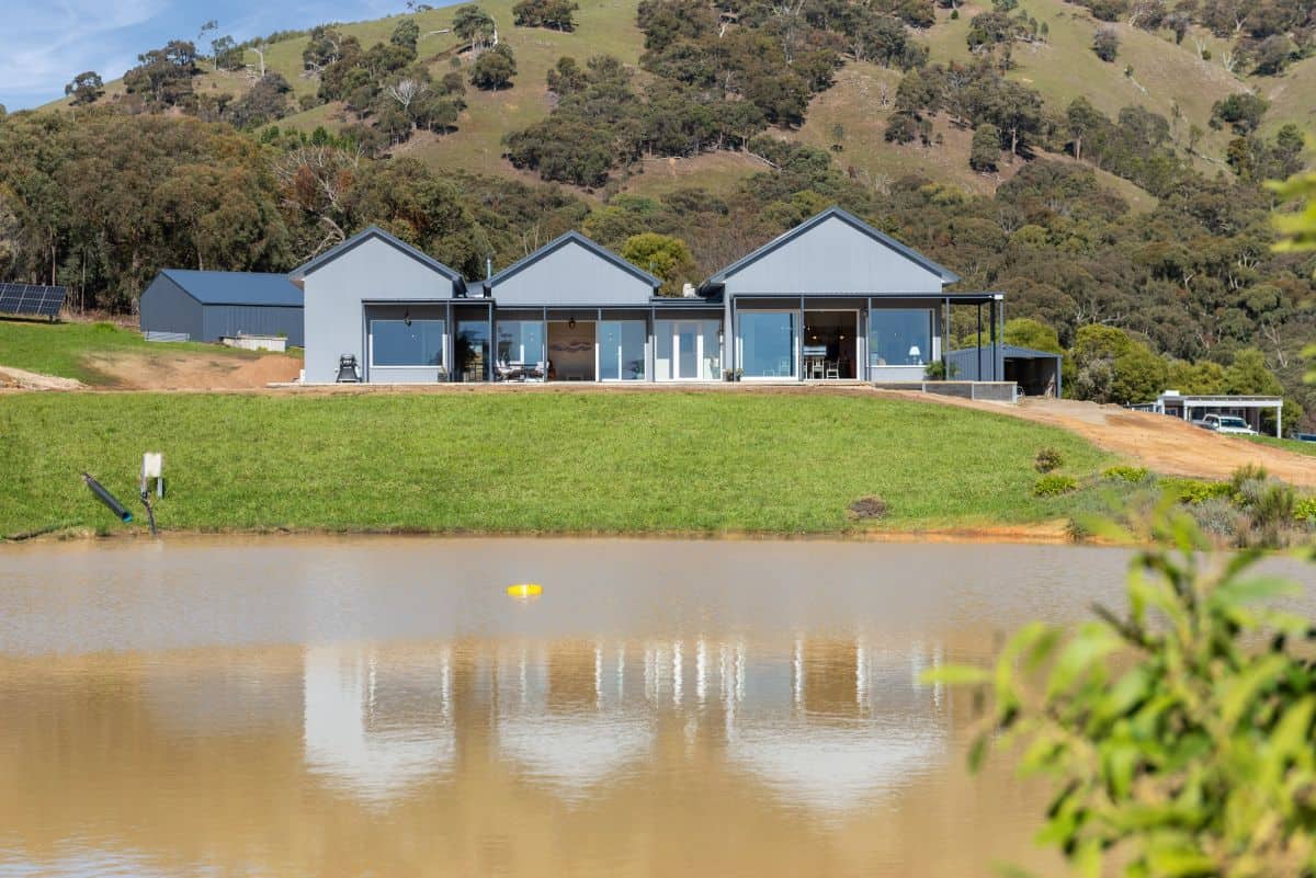 Strath Creek 认证全被动式新建住宅