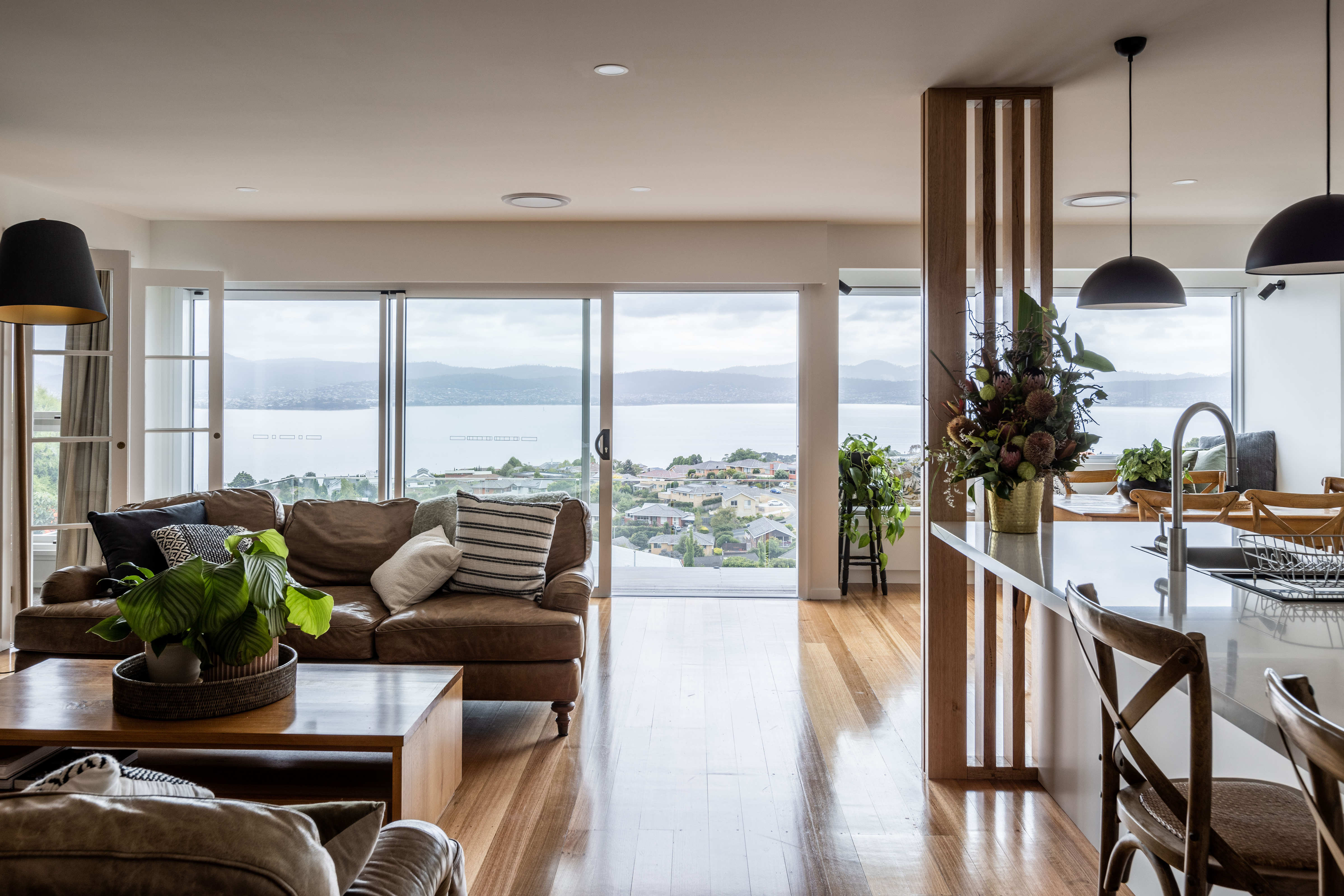 Sửa chữa và Mở rộng Sân hiên Nhà ở Sandy Bay