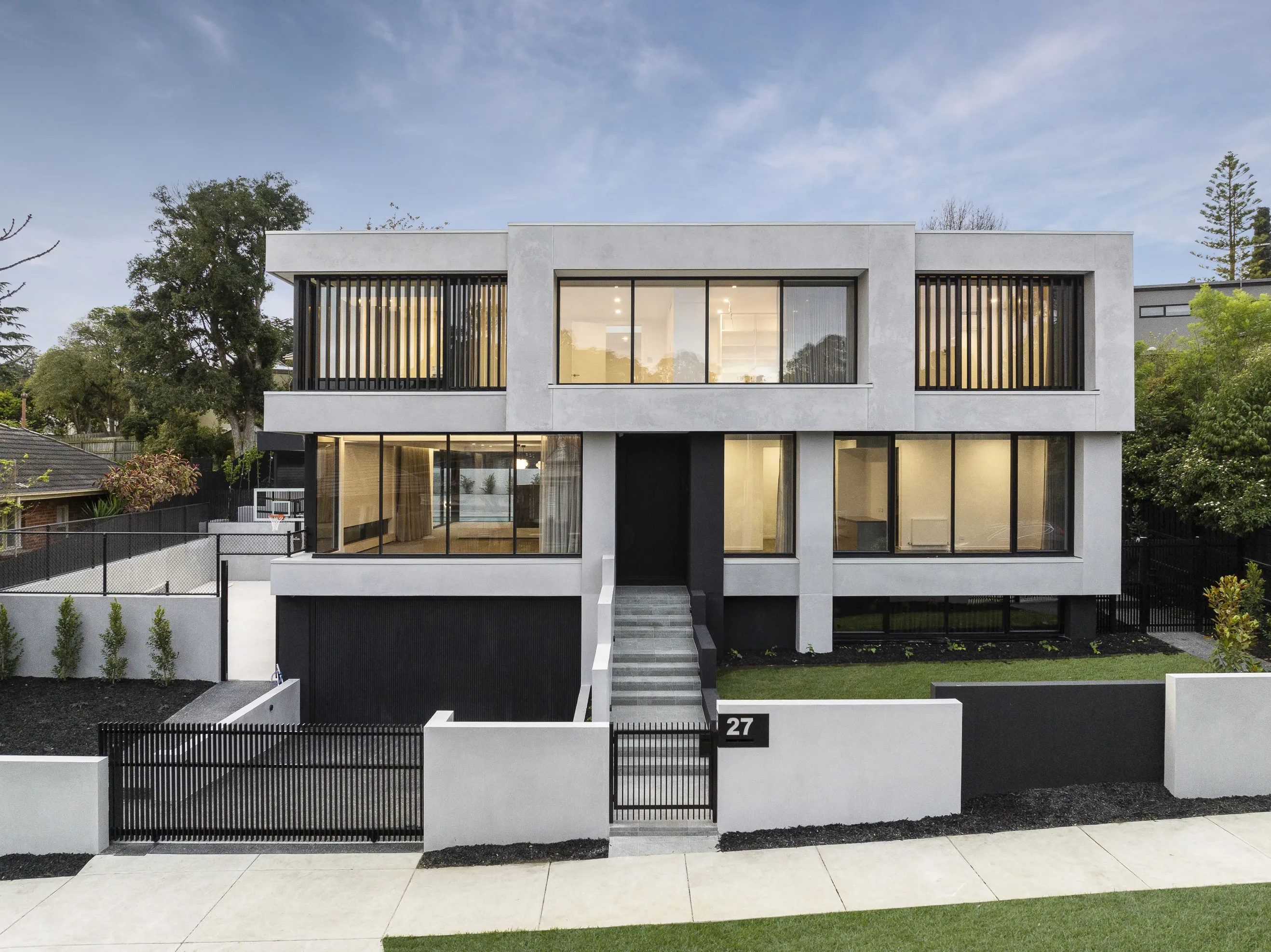 مشروع Ivanhoe East السكني