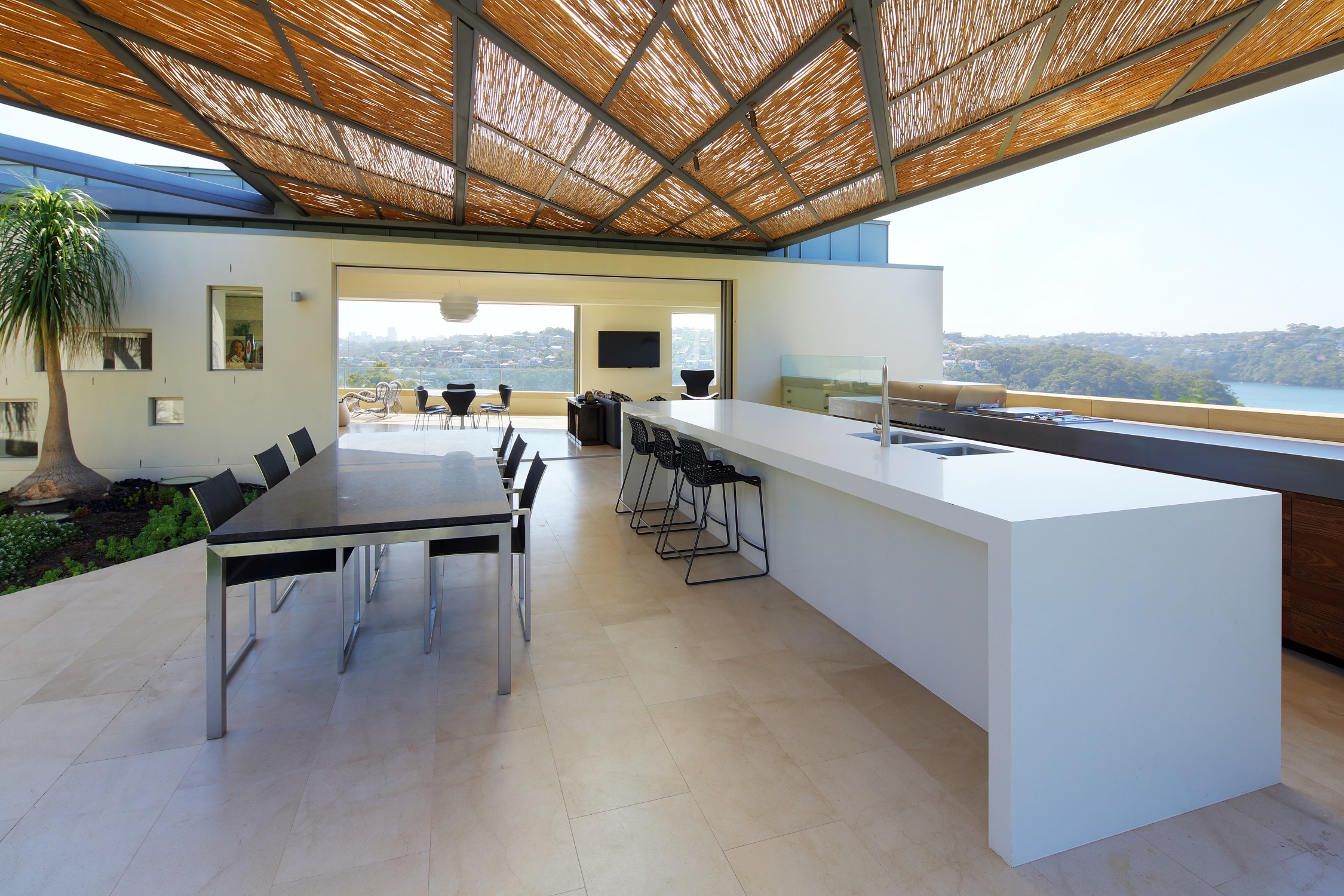 Bay St Mosman Twin-Volume Residence