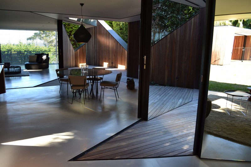 Private Residence in Vaucluse, Capturing Panoramic Harbour Views