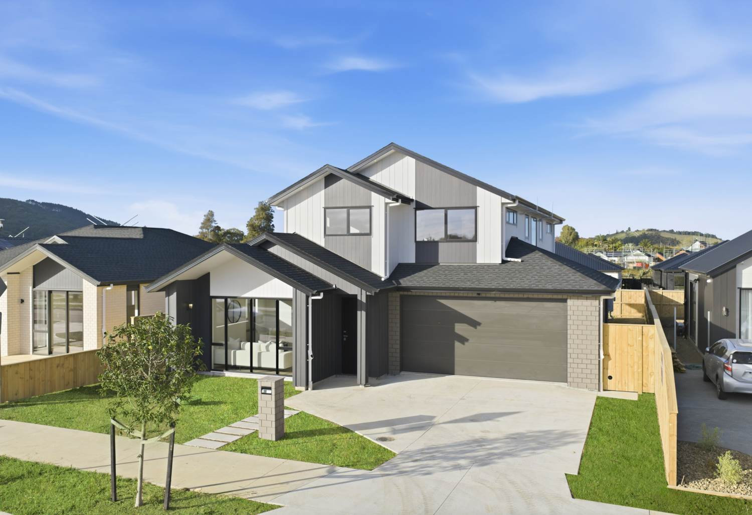 Clevedon Kakano Street Modern Two-Storey Residence