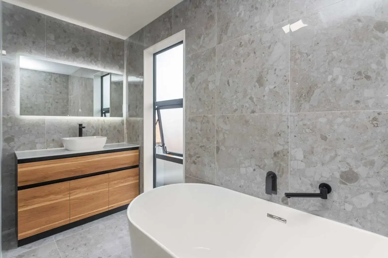Northpark Modern Office Space Boosts Efficiency