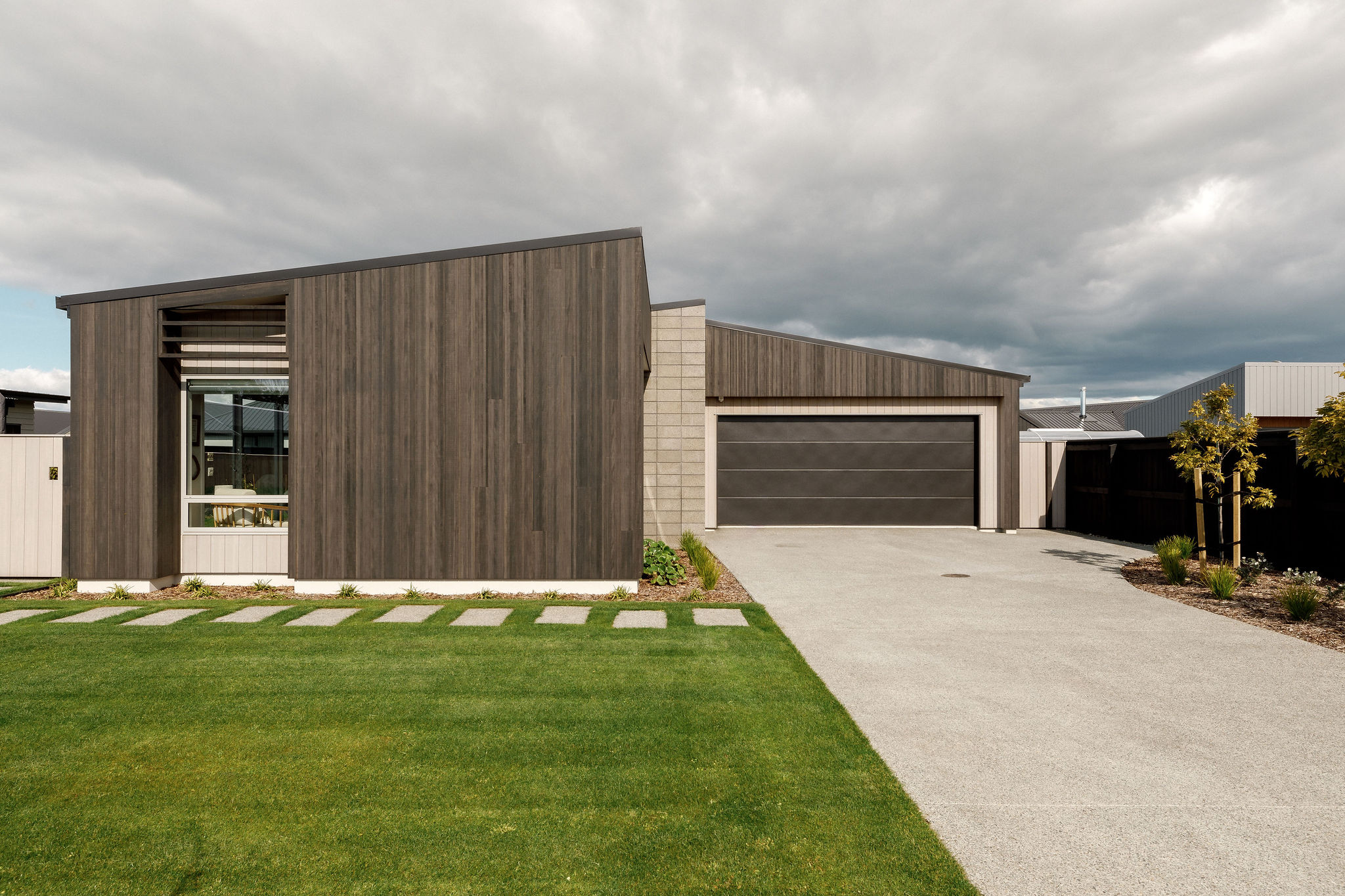 Kenzo Project: Modern New Home at Mapua Inlets