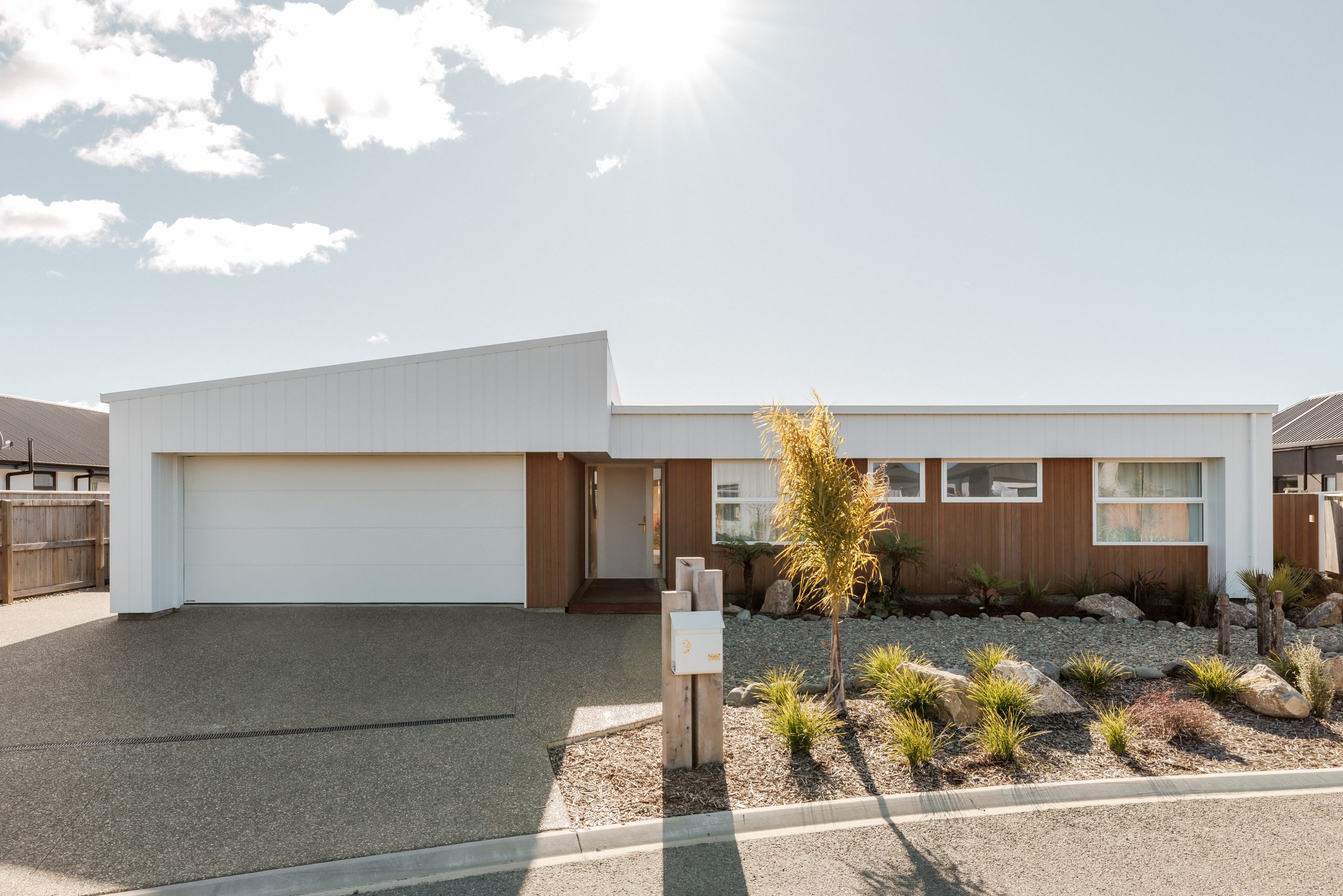 Modern four-bedroom residence at Māpua Bay