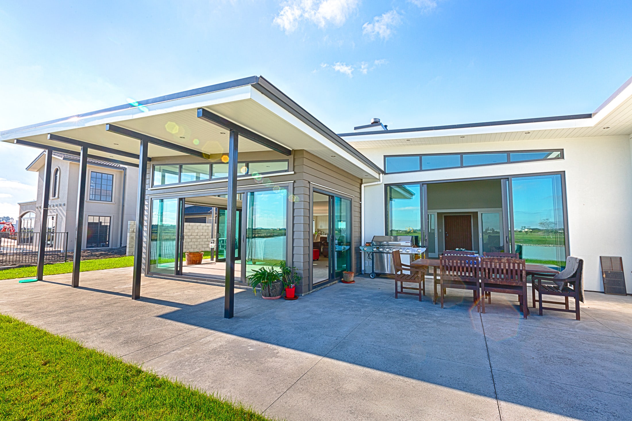Lake Hood, Ashburton Lakeside Residence