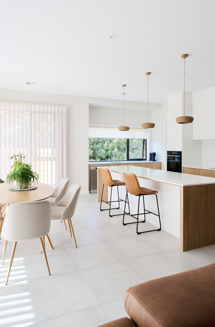 Foundry Abode: Nhà hiện đại tại Holt