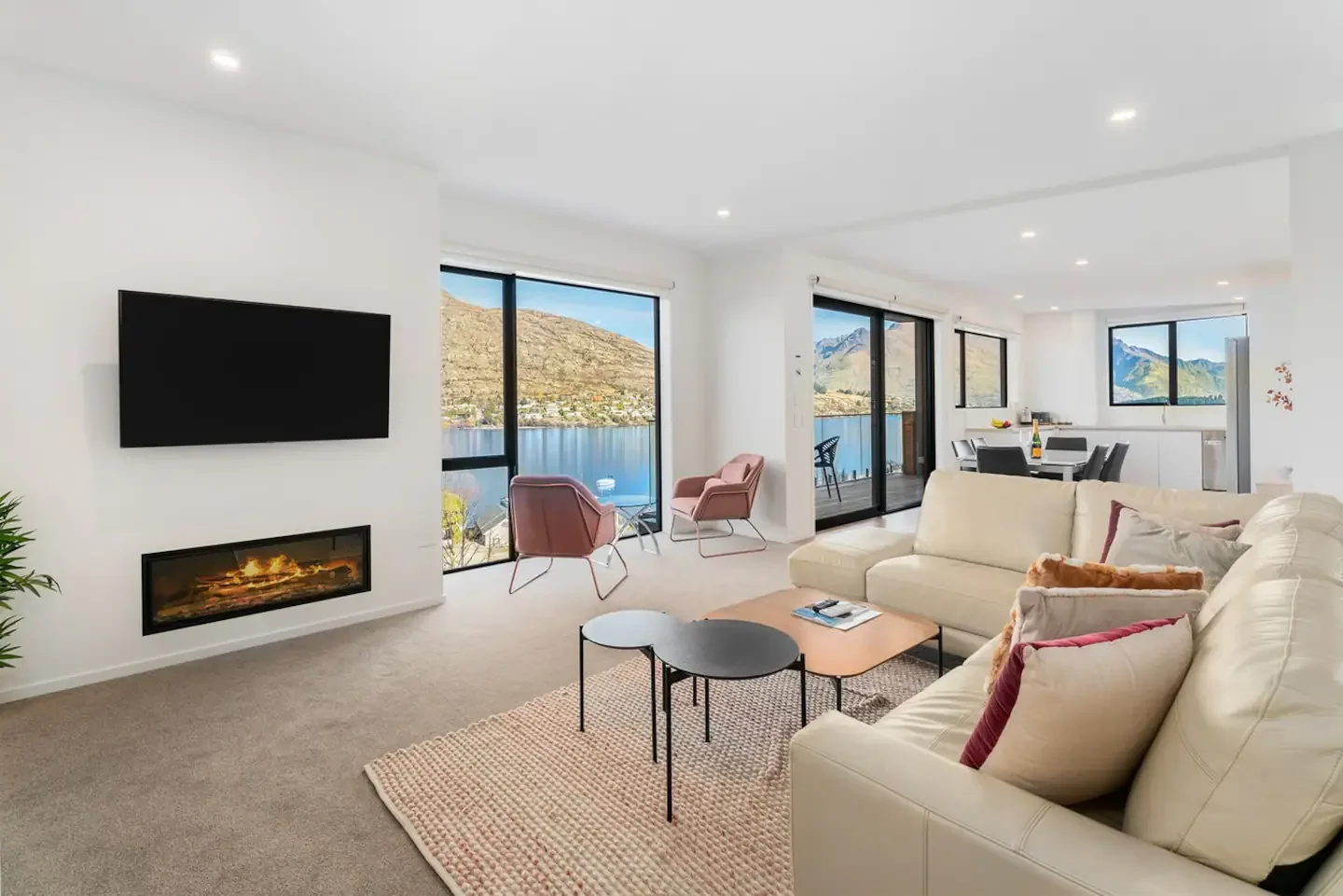 Livingstone Lane Three-Storey Residence Lot 13