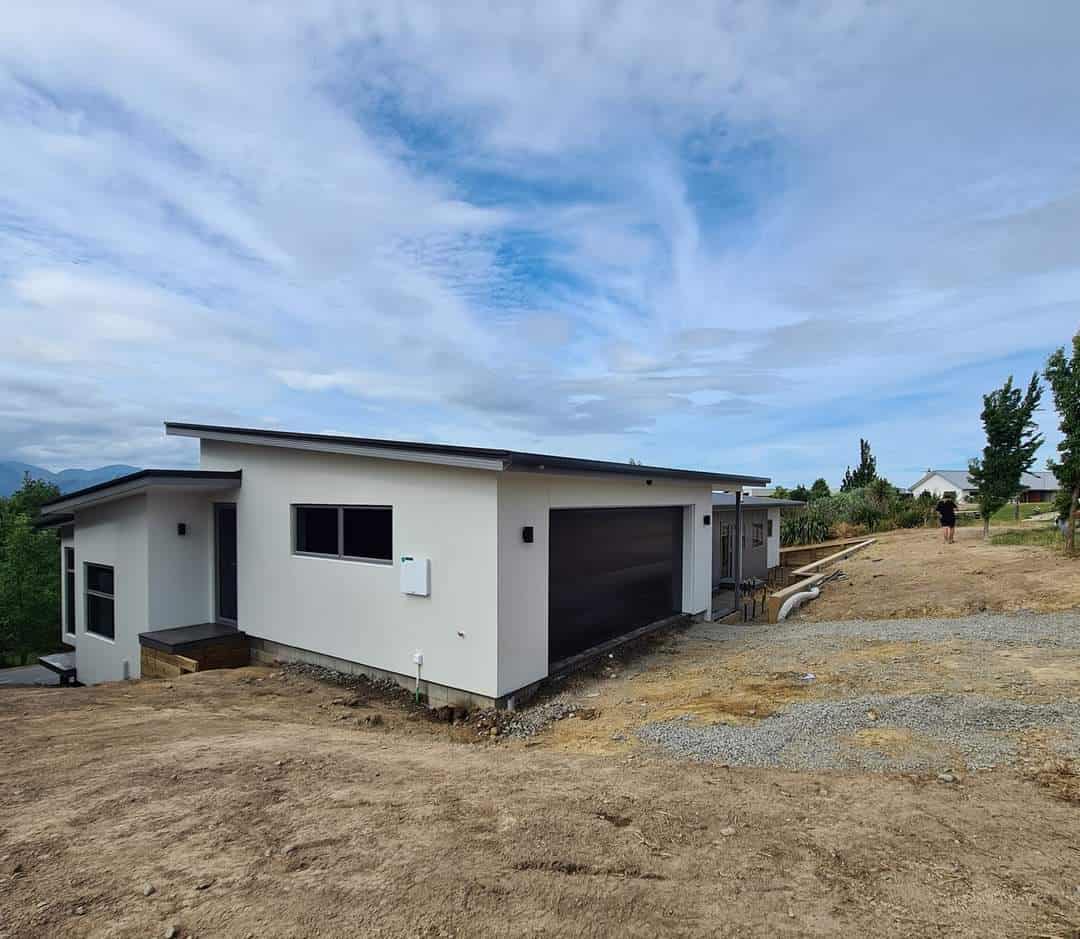 Marlborough Ridge Multi-Level Sloped Residential