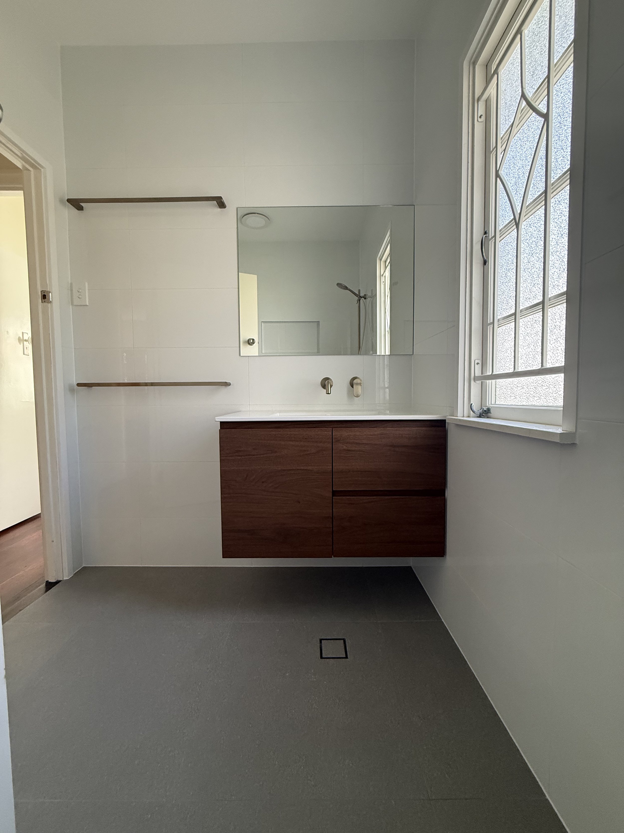 Mount Gravatt East 1950s Old House Bathroom Renovation