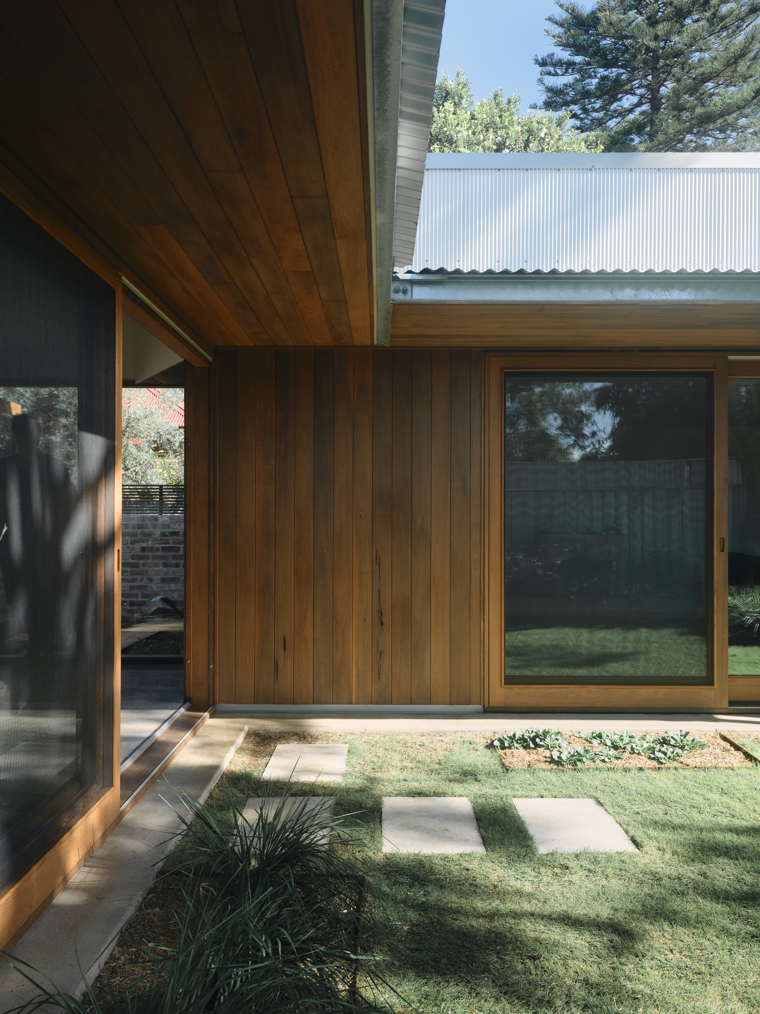 Ellis' Place: A New Family Home Added to an Old House
