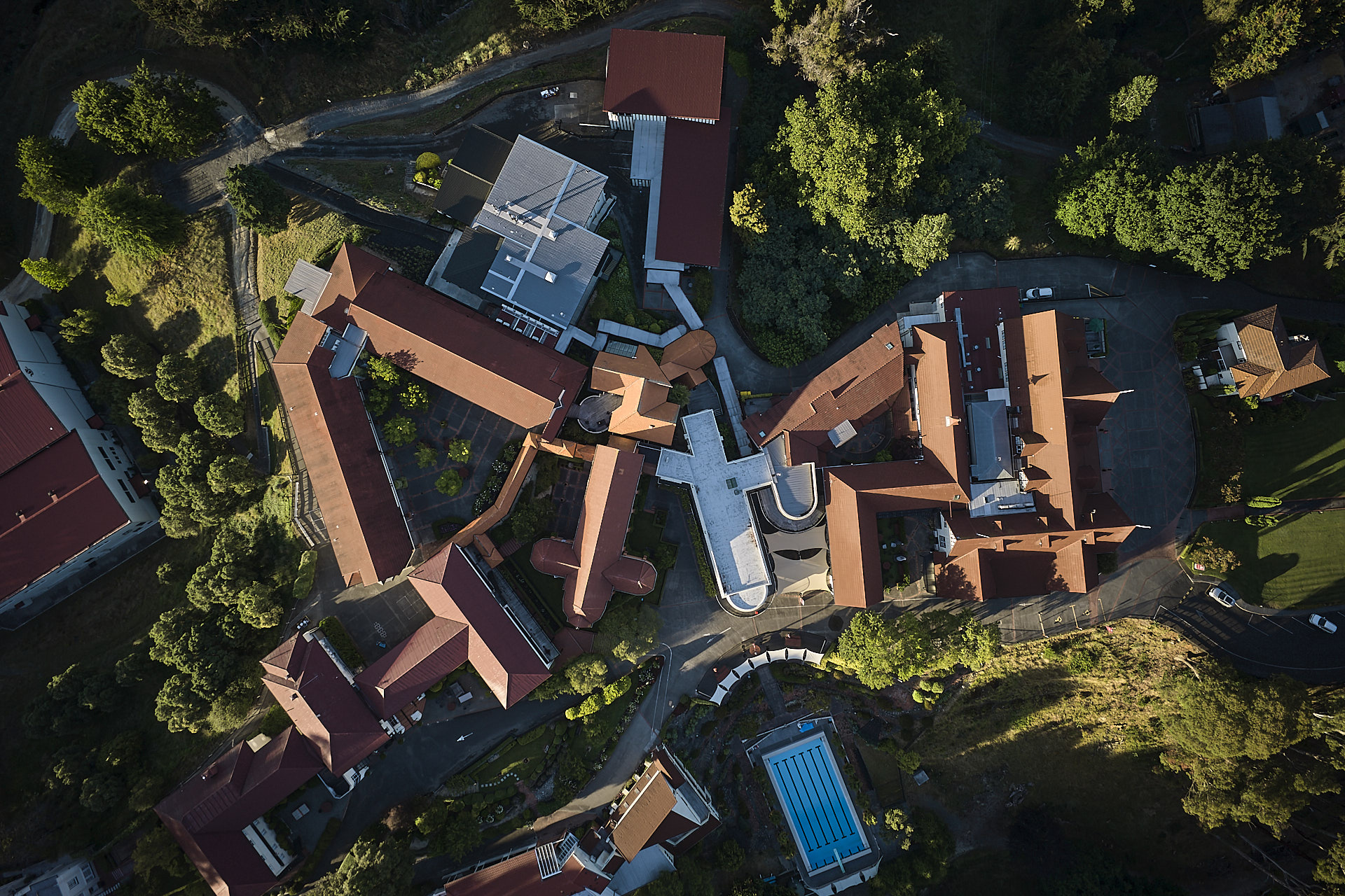 Woodford House 教育建筑项目