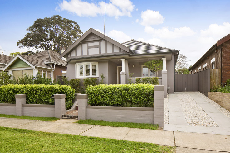 تجديد وتوسيع منزل في Mooramie Ave، Kensington