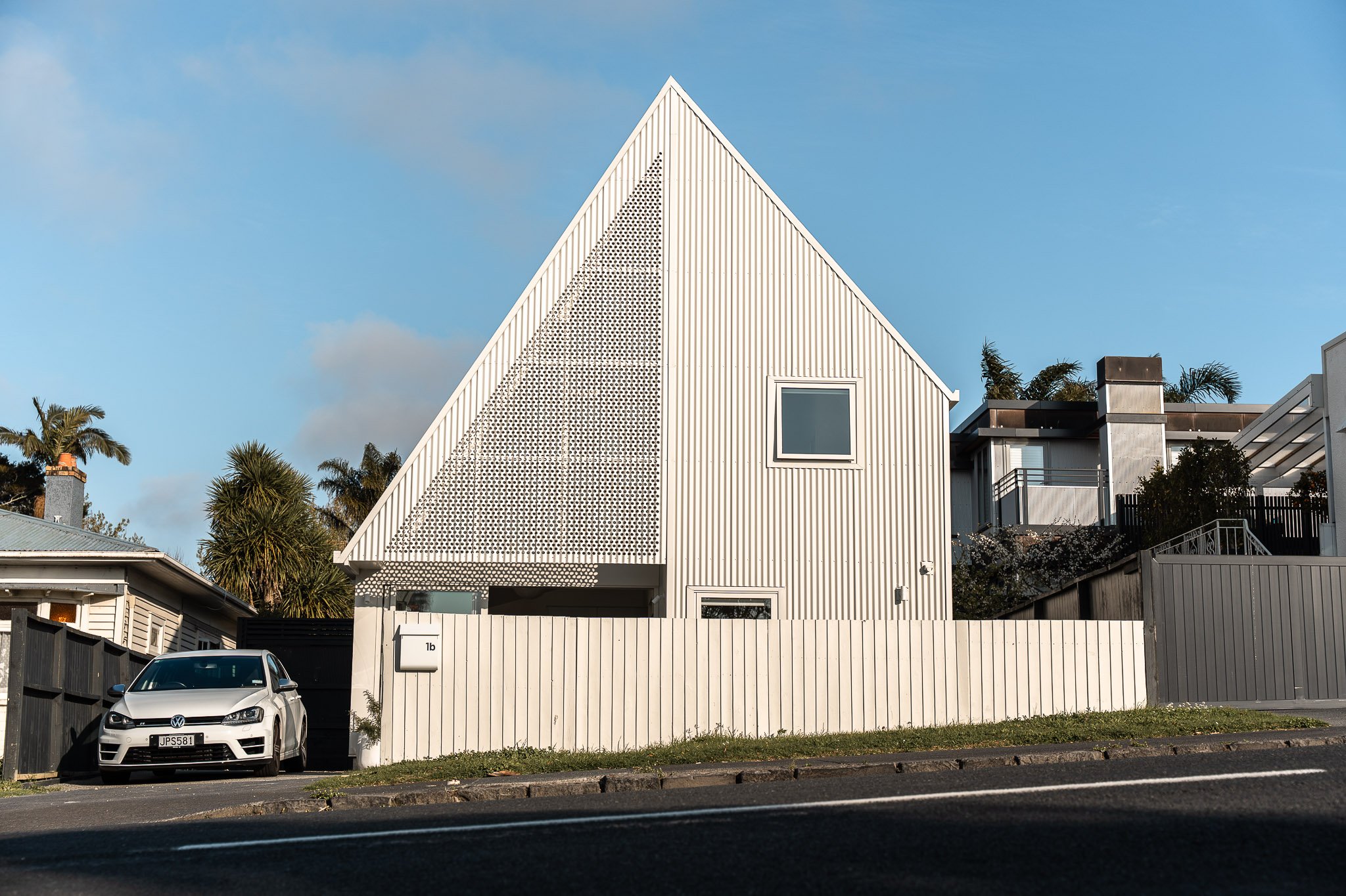Paper House: Westmere Compact Steel Frame Residence