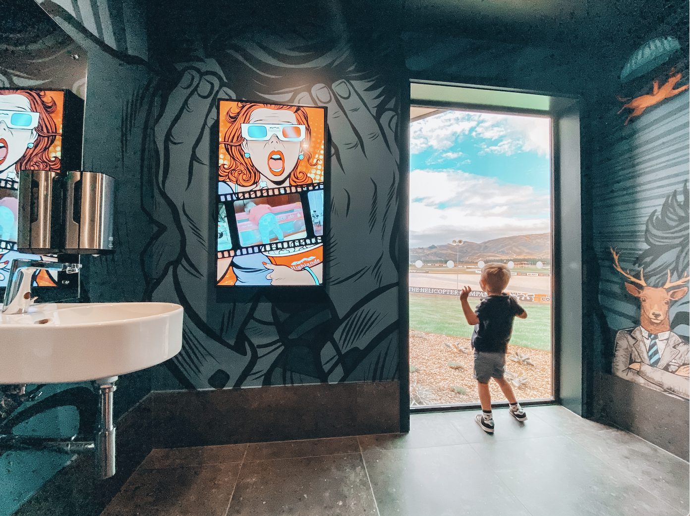 Highlands Motorsport Park Visitor Restroom Facilities