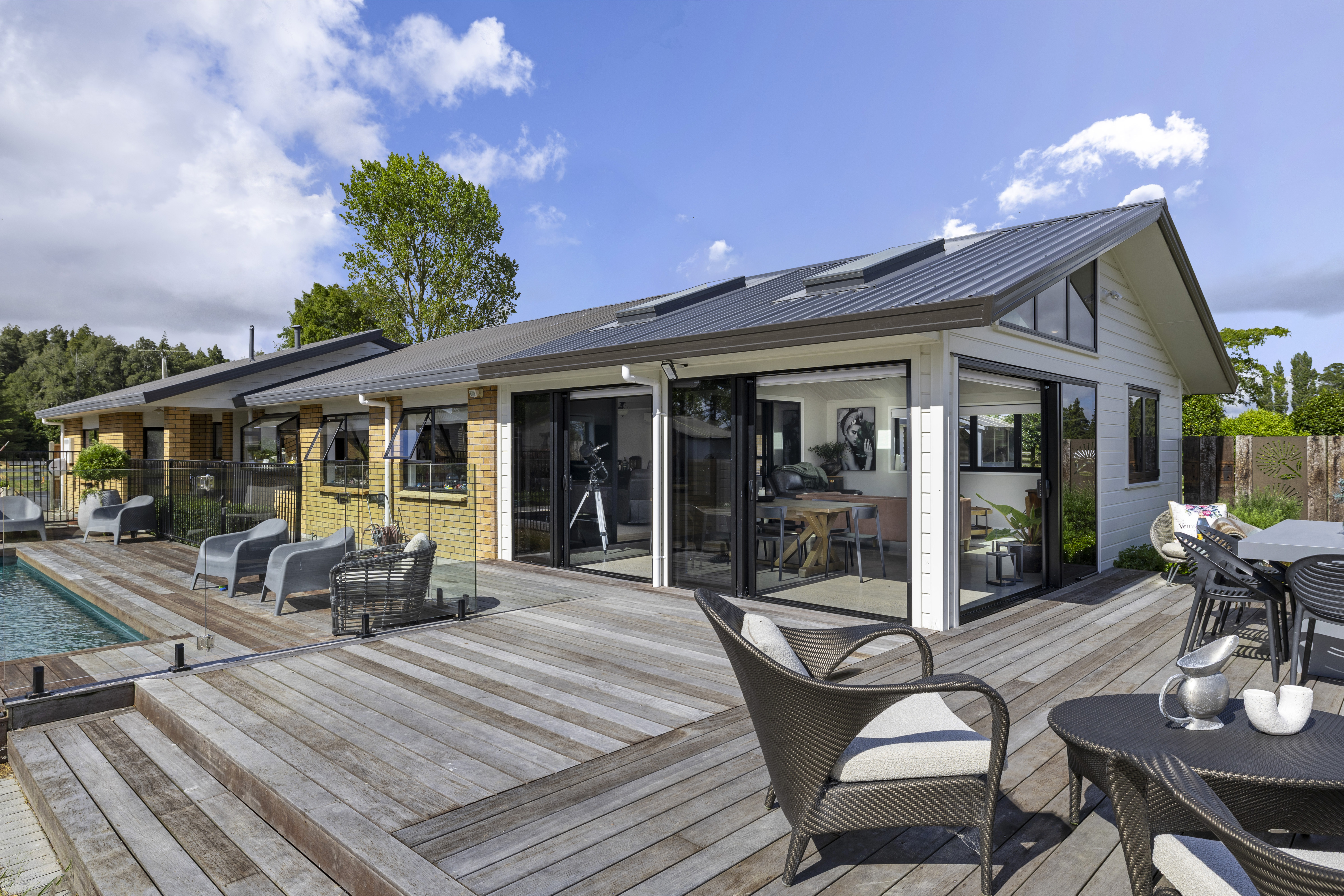 Te Kowhai Road Sunroom Conversion to Operable Folding Veranda