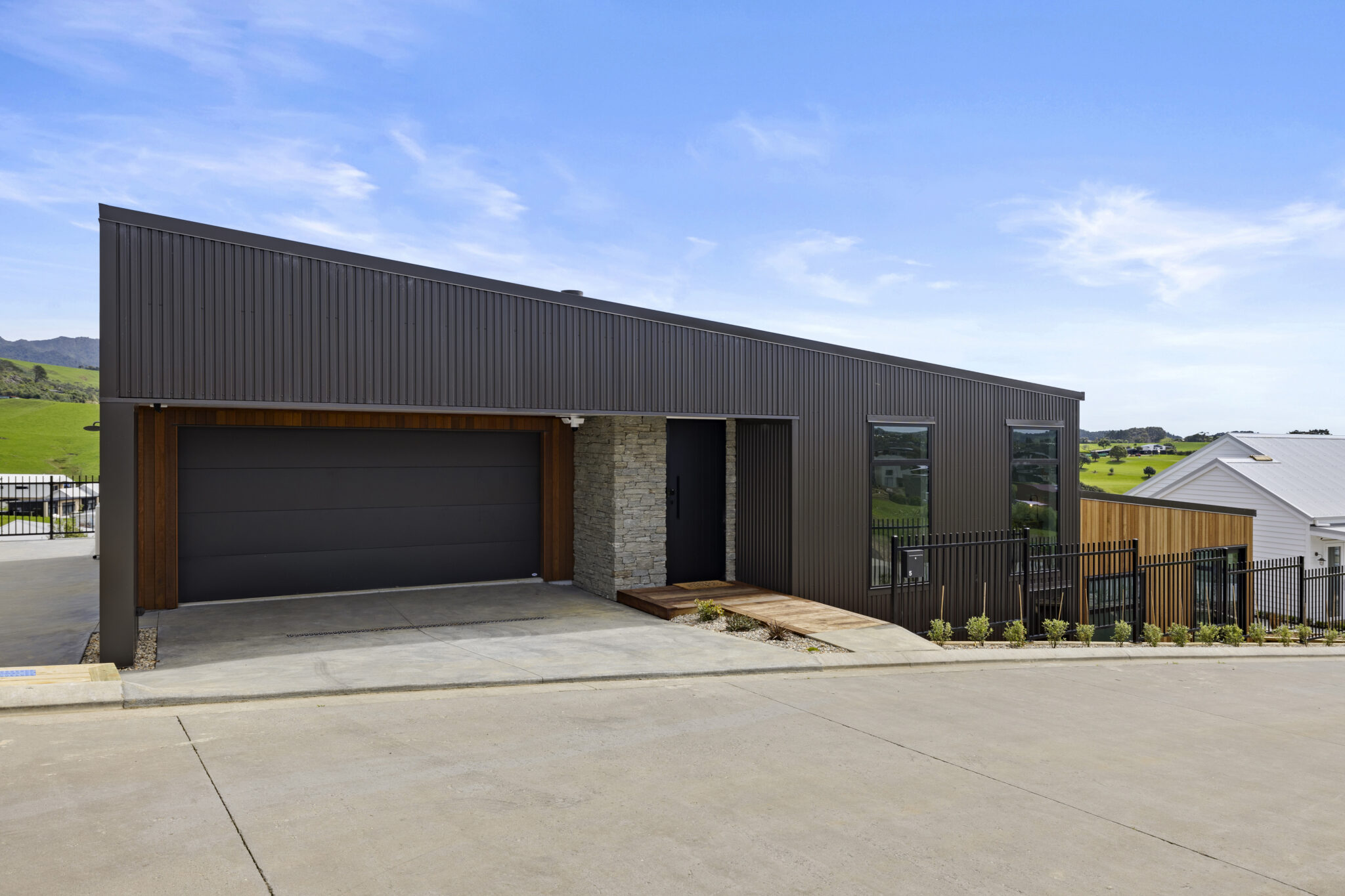 Raglan Koromiko Lane New Residence