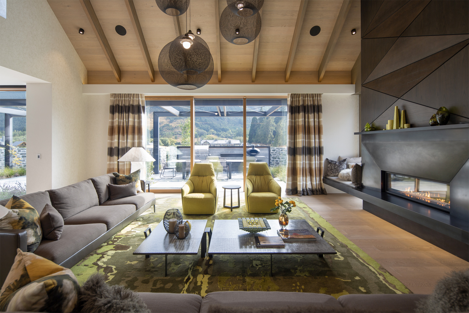 Mica Lane Millbrook Alpine Residence