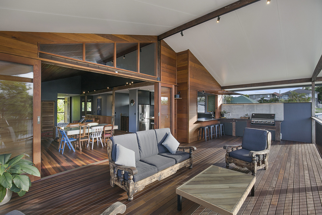 Wynnum Old House Raise and Extension Project