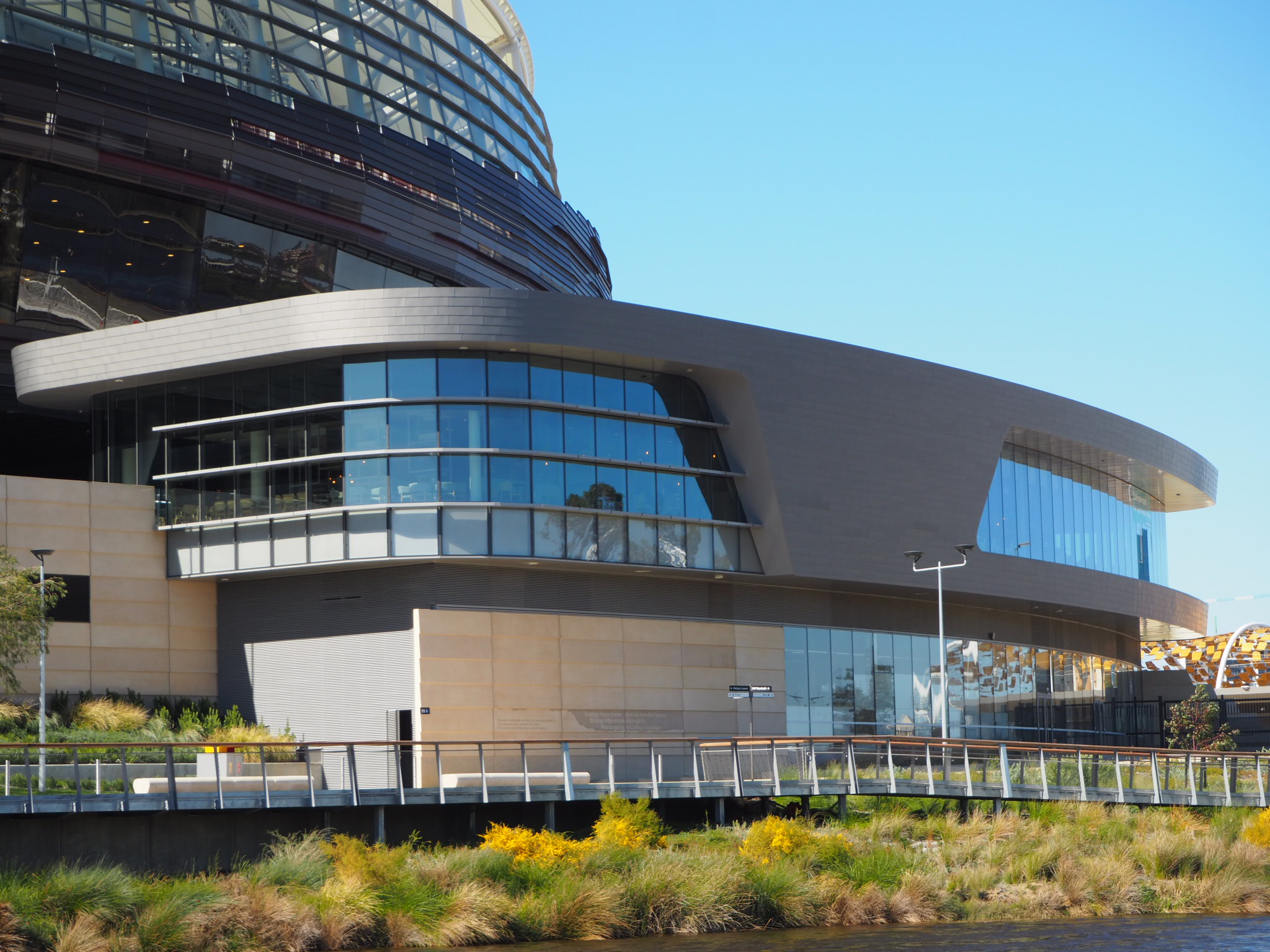 Dự án cladding mặt tiền tấm kẽm Optus Stadium
