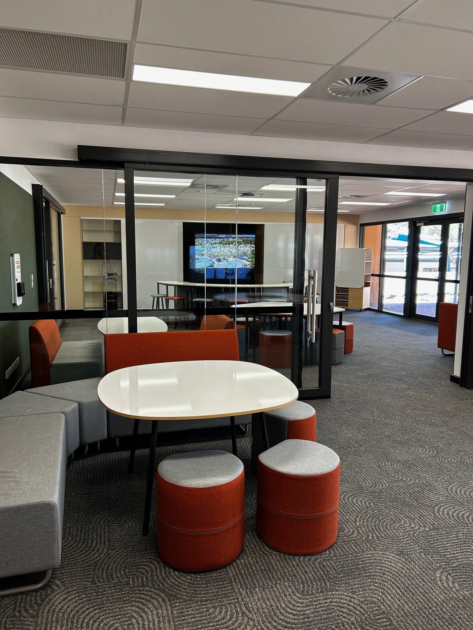 Alice Springs St Philip's College Discovery Centre مكتمل
