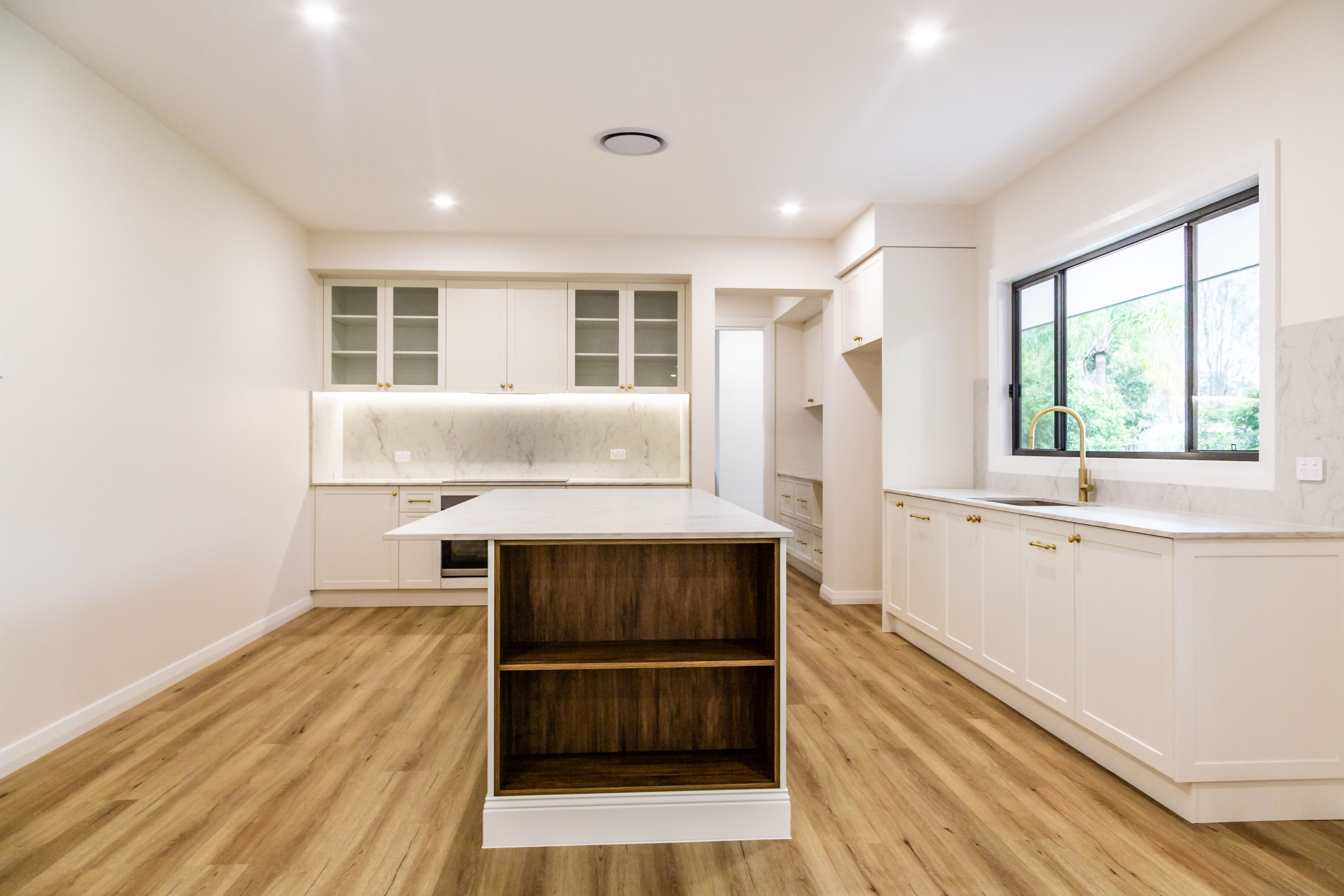 Wallacia Classic Country-Style Villa
