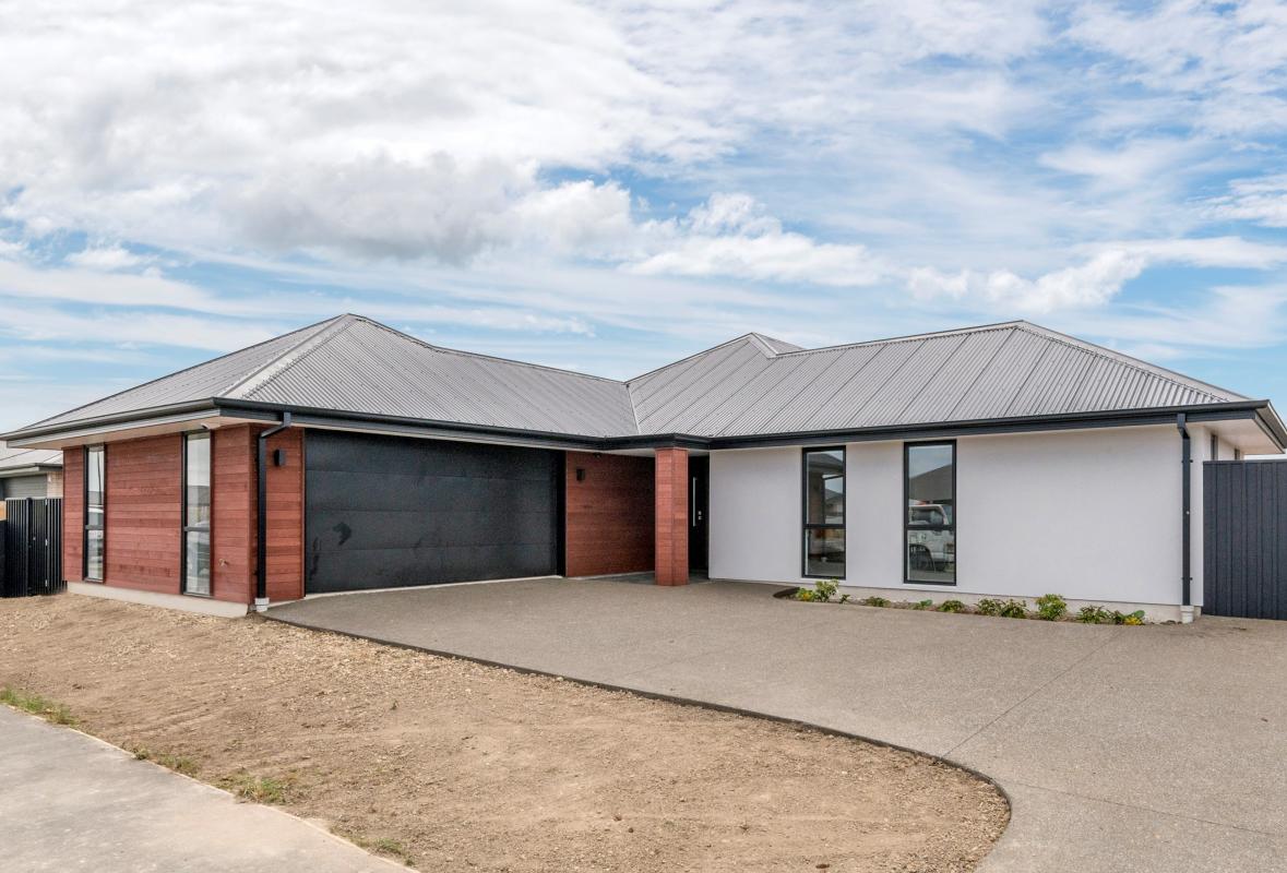 Lincoln Cedar Home