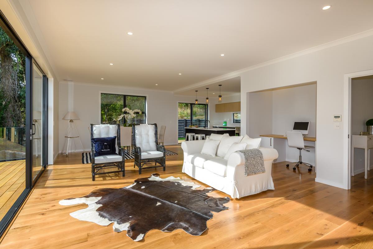 Cashmere Hills Modern Minimalist Five-Bedroom New Home
