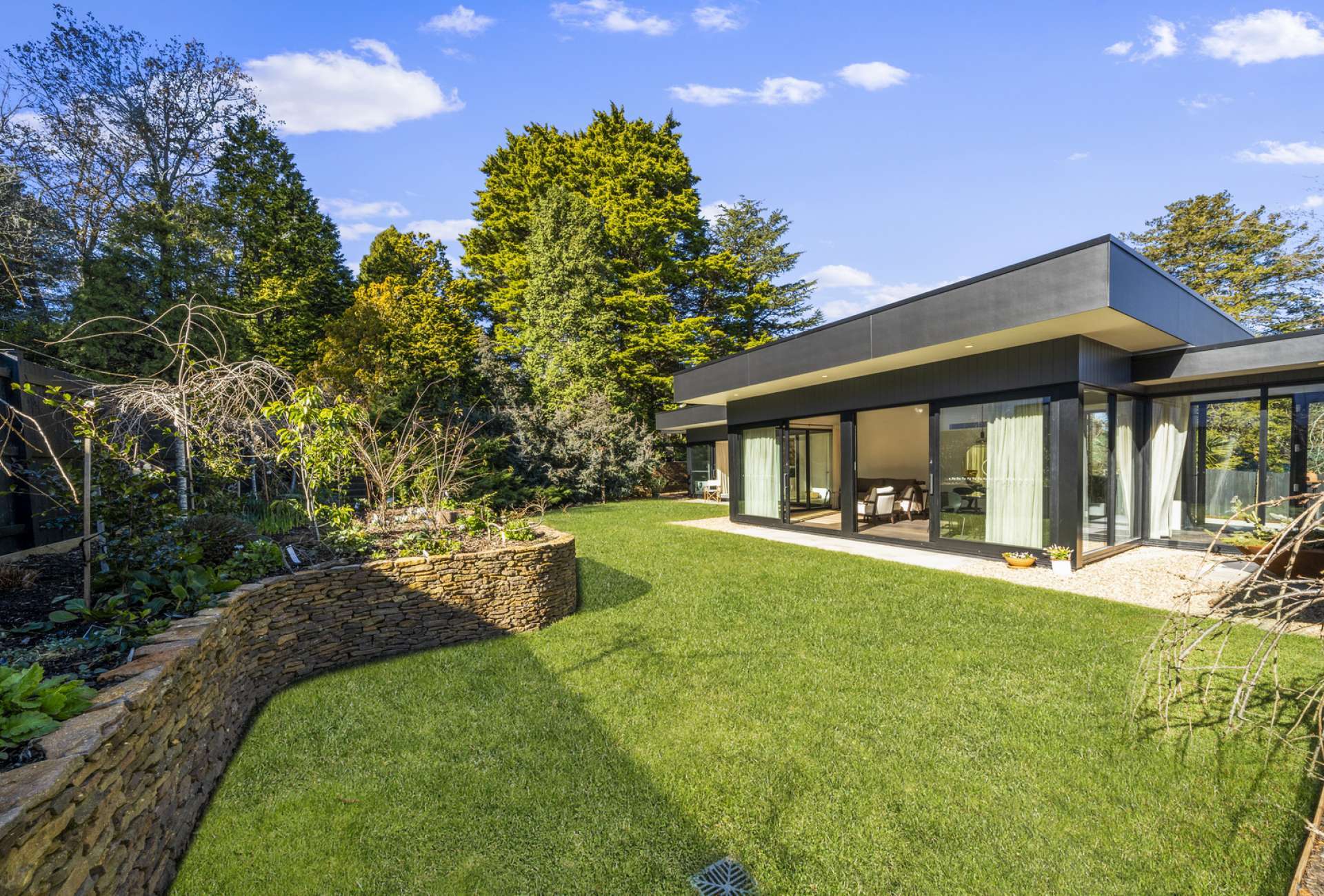 Leura 1850年代木屋别墅现代扩建