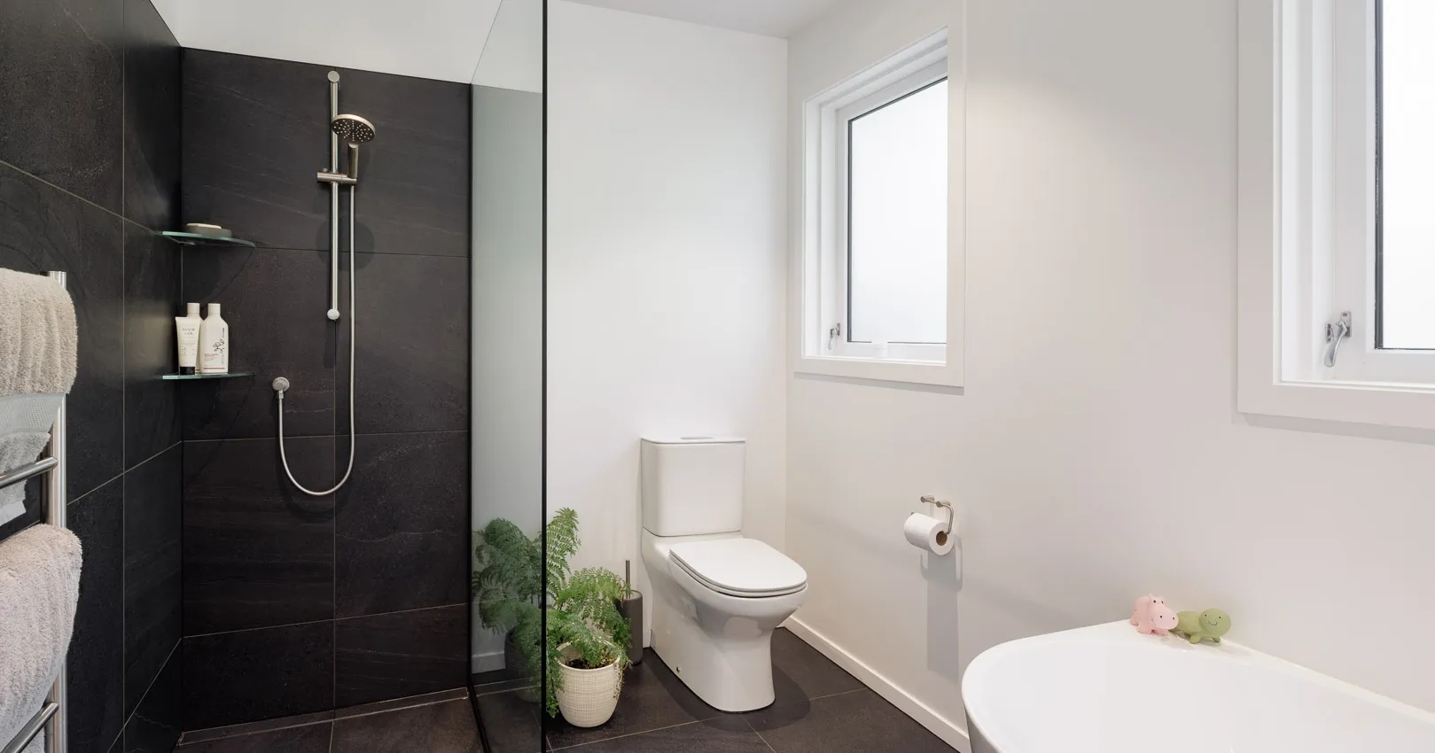 Ngaio 1970s Residence Complete Renovation