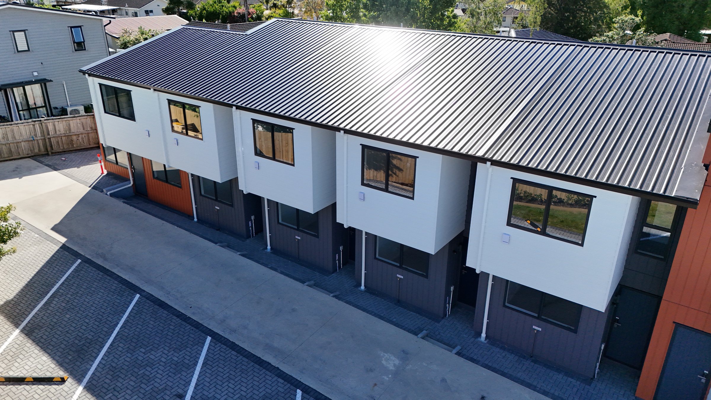 Luanda Drive Six-Unit Townhouses