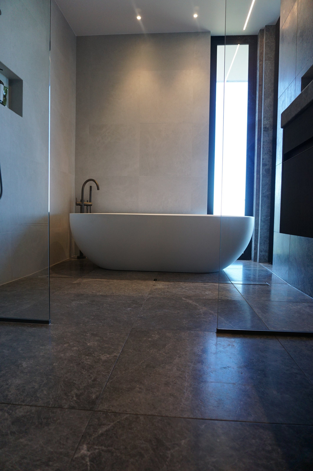 Master Ensuite Tile Works - Ross Residential