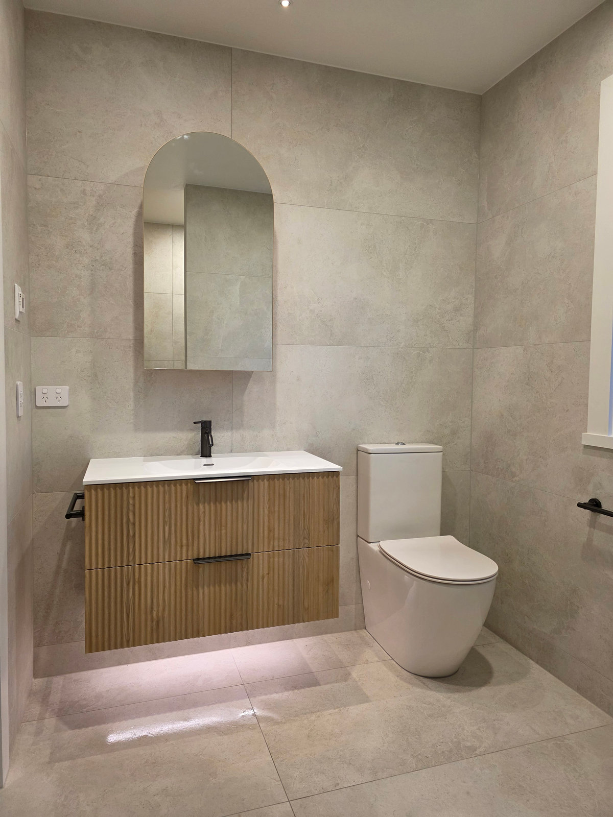 Wairakei Golf Course Bathroom Tile Renovation