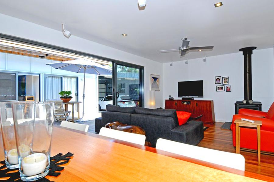 Dunbogan Holiday-Style Residence Renovation