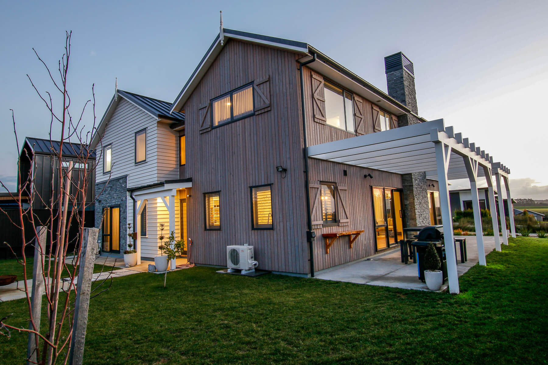 Paerata Rise Modern Farmhouse Style New Standalone House