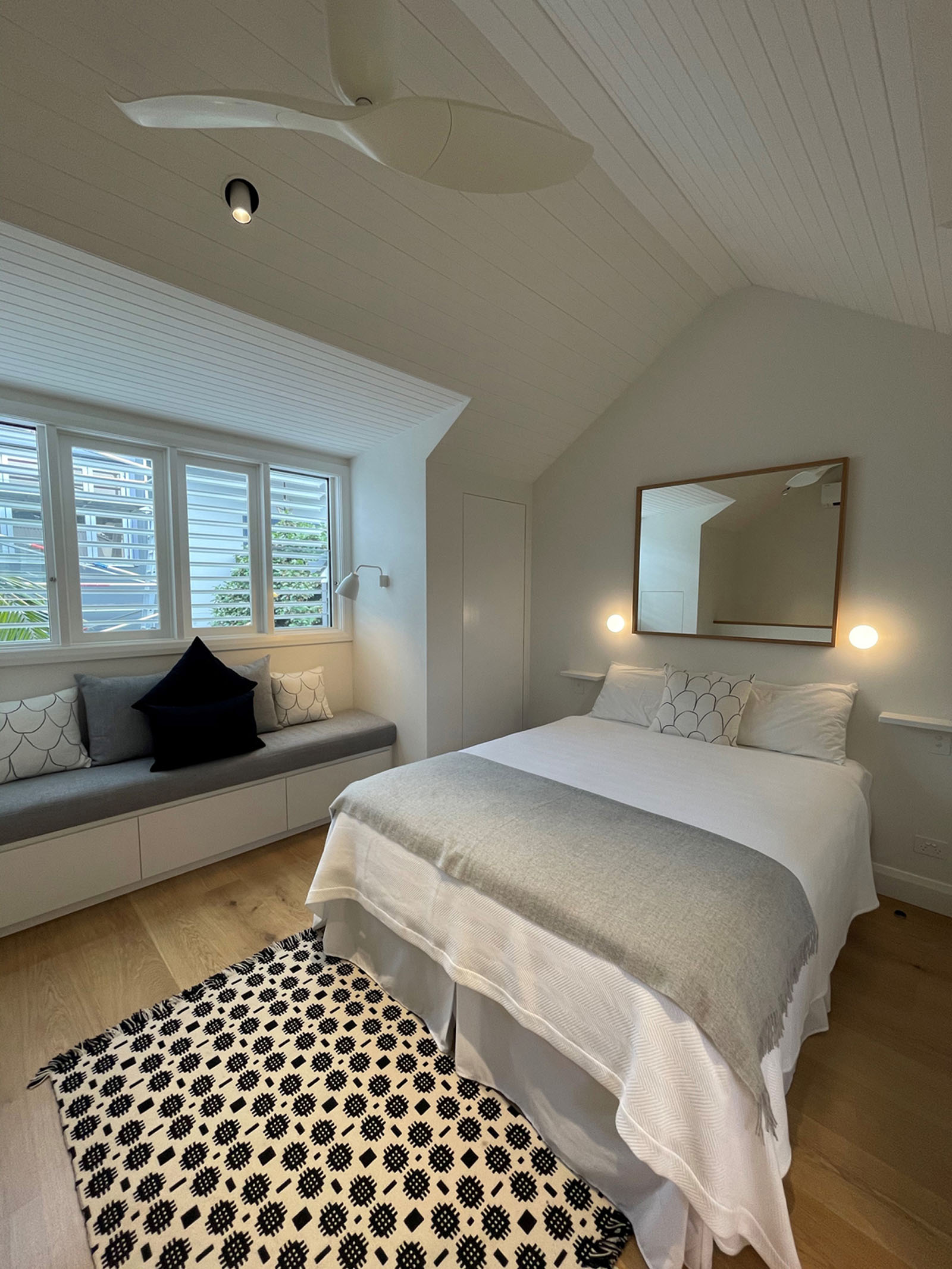 Queens Park Garage Addition Suite